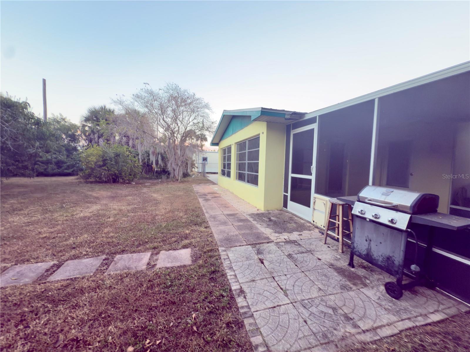 TB8454008 Property Photo