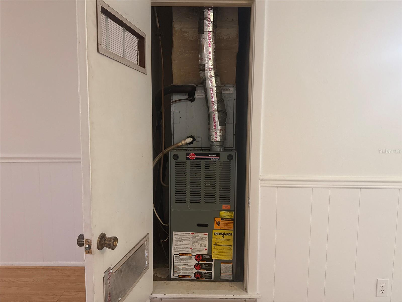 TB8454008 Property Photo