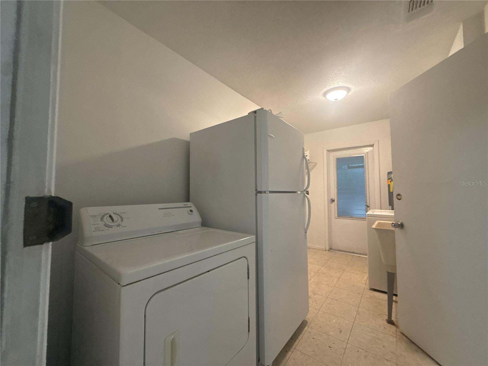 TB8454008 Property Photo