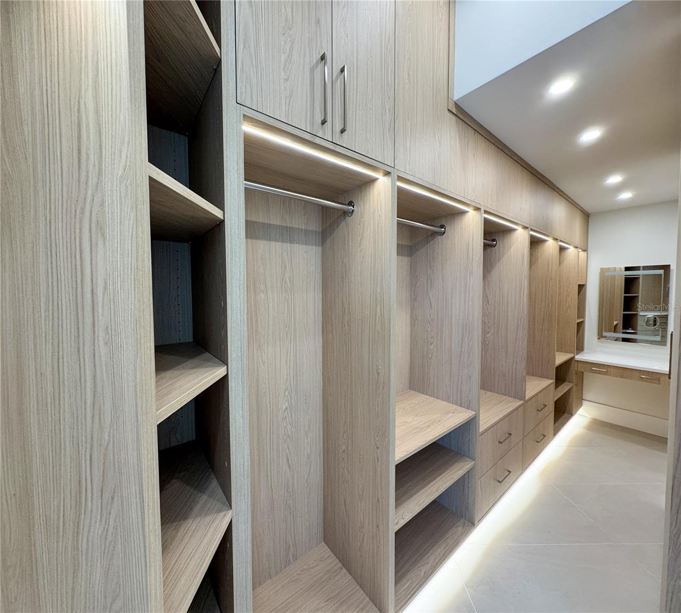 A4674266 Property Photo