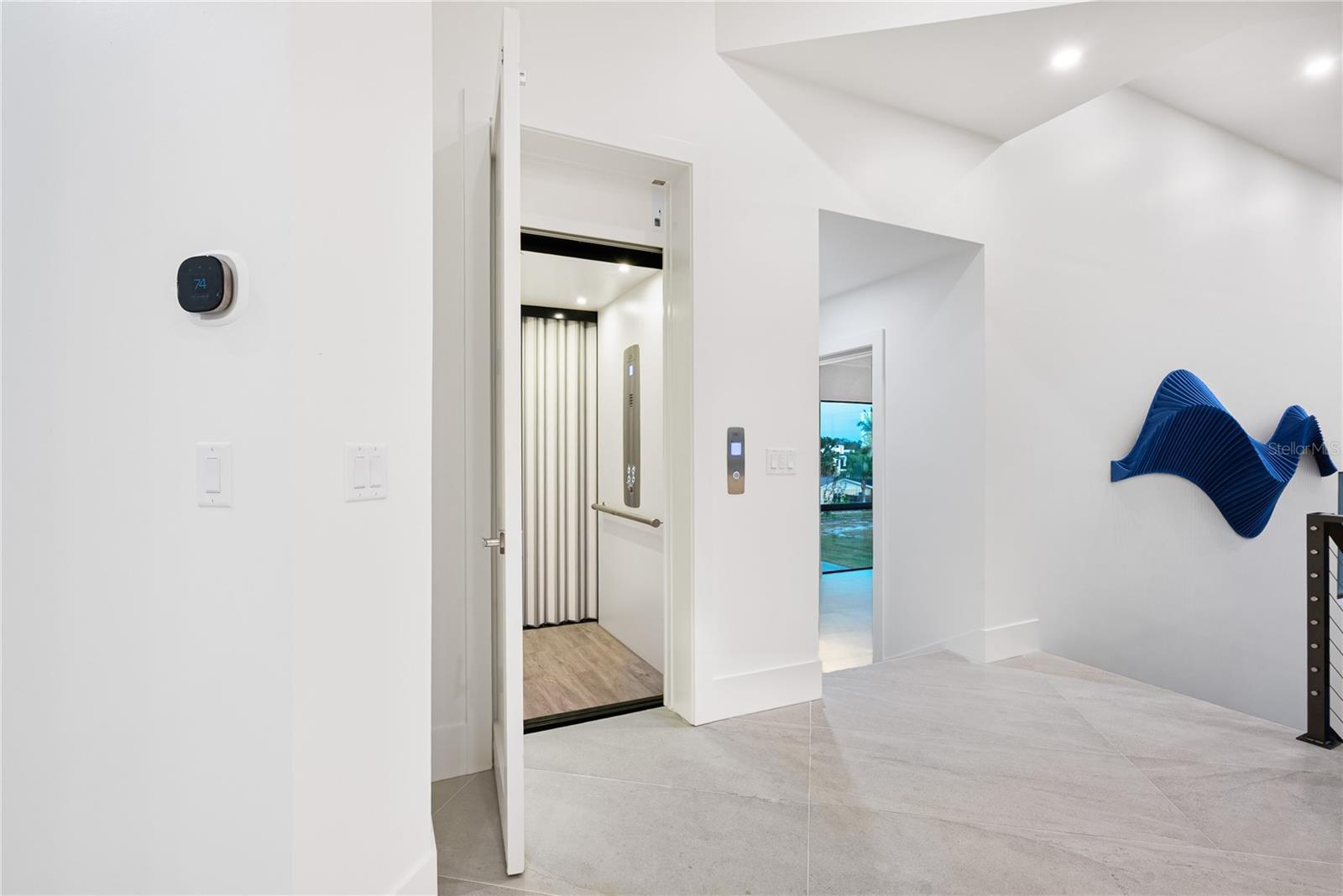 A4674266 Property Photo