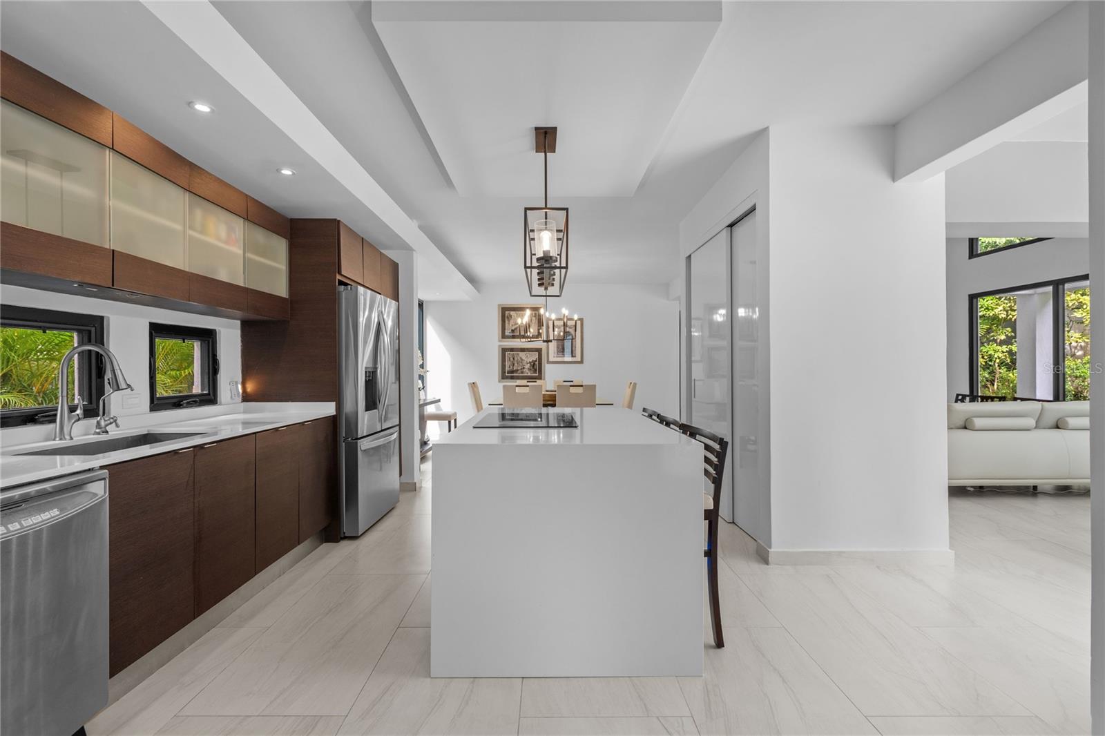 PR9117794 Property Photo