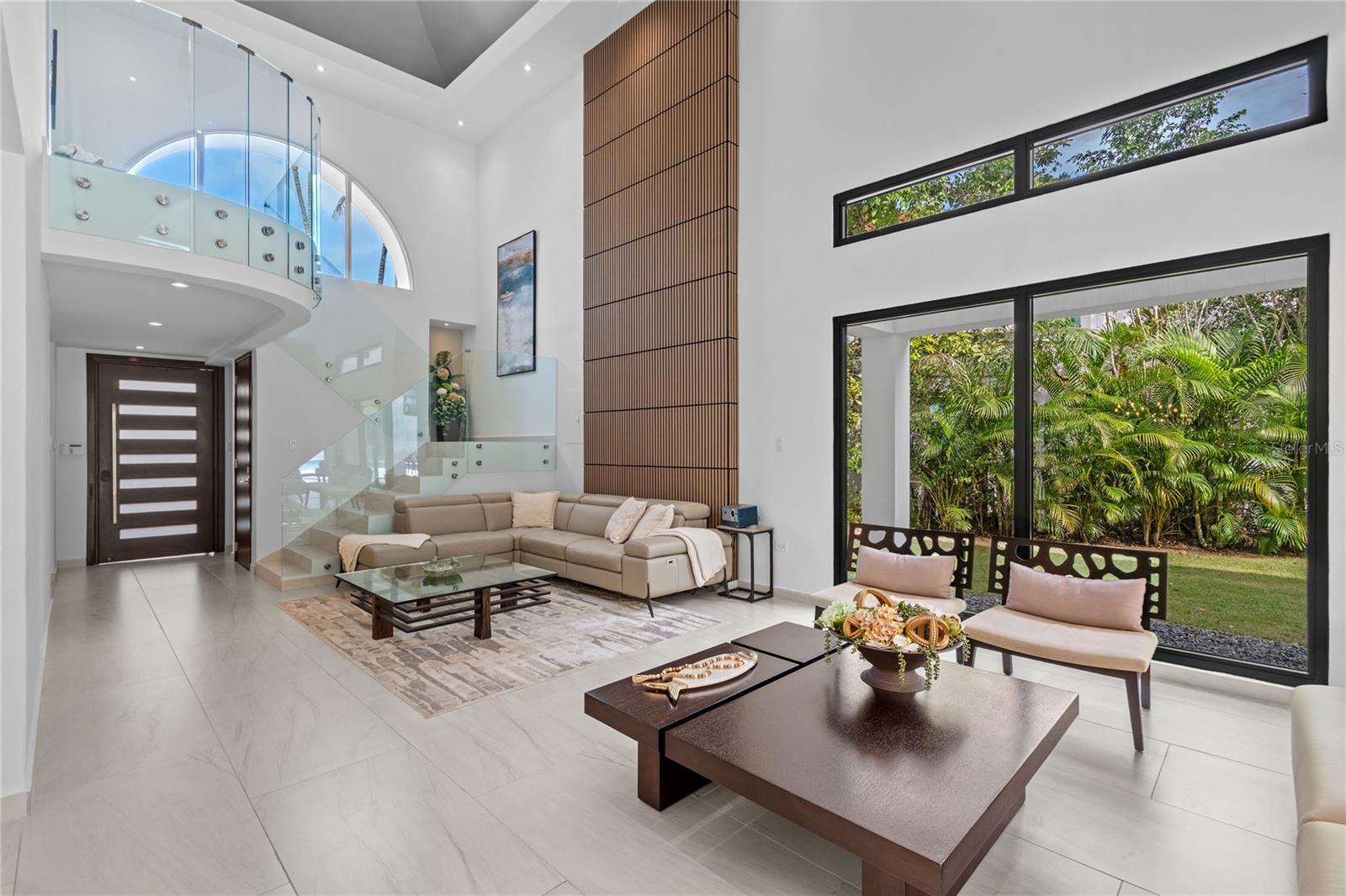 PR9117794 Property Photo