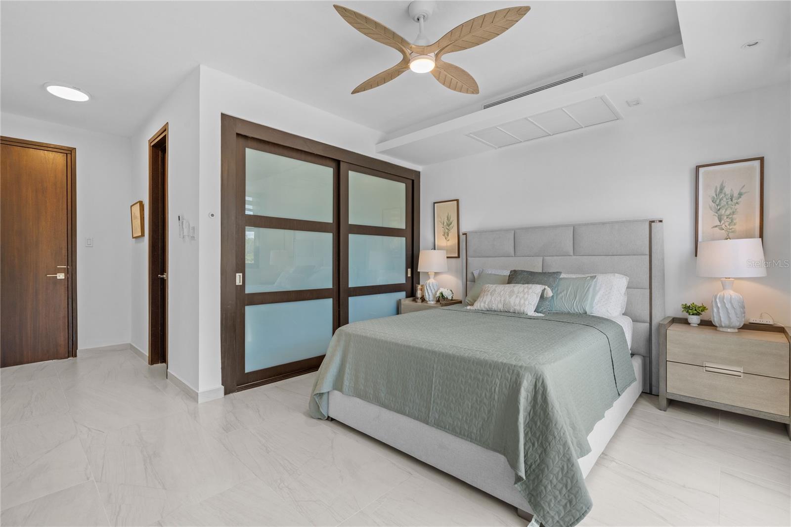 PR9117794 Property Photo