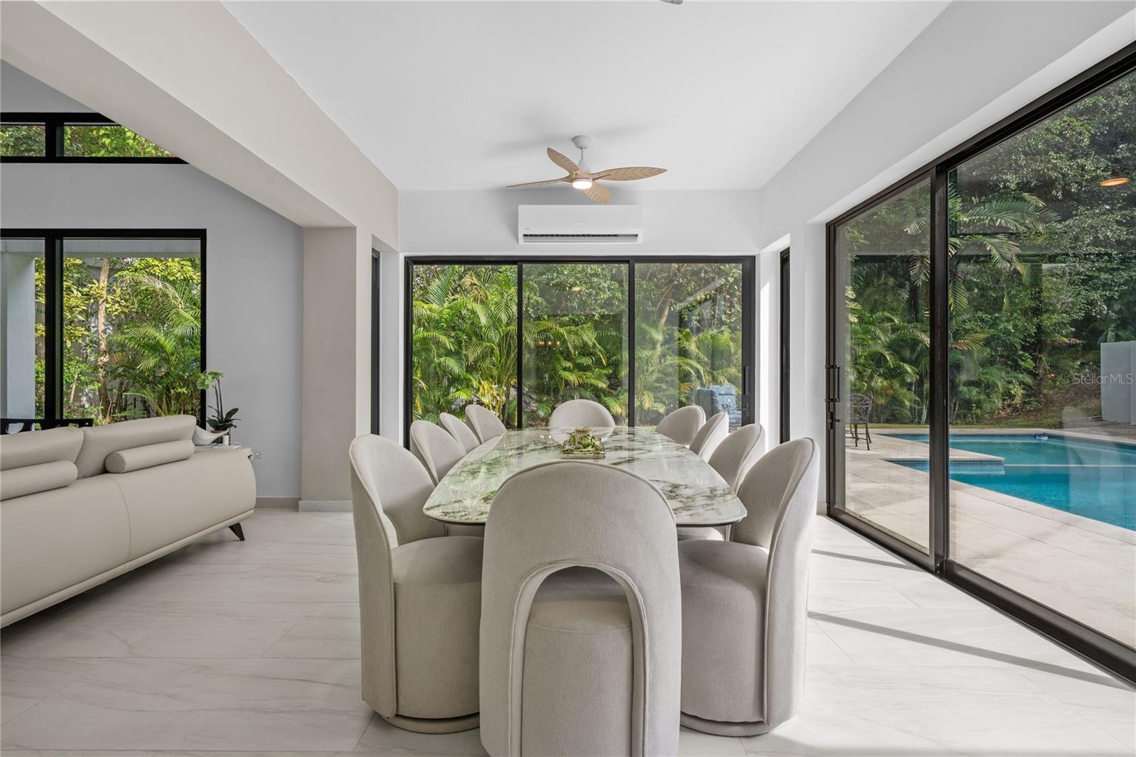 PR9117794 Property Photo