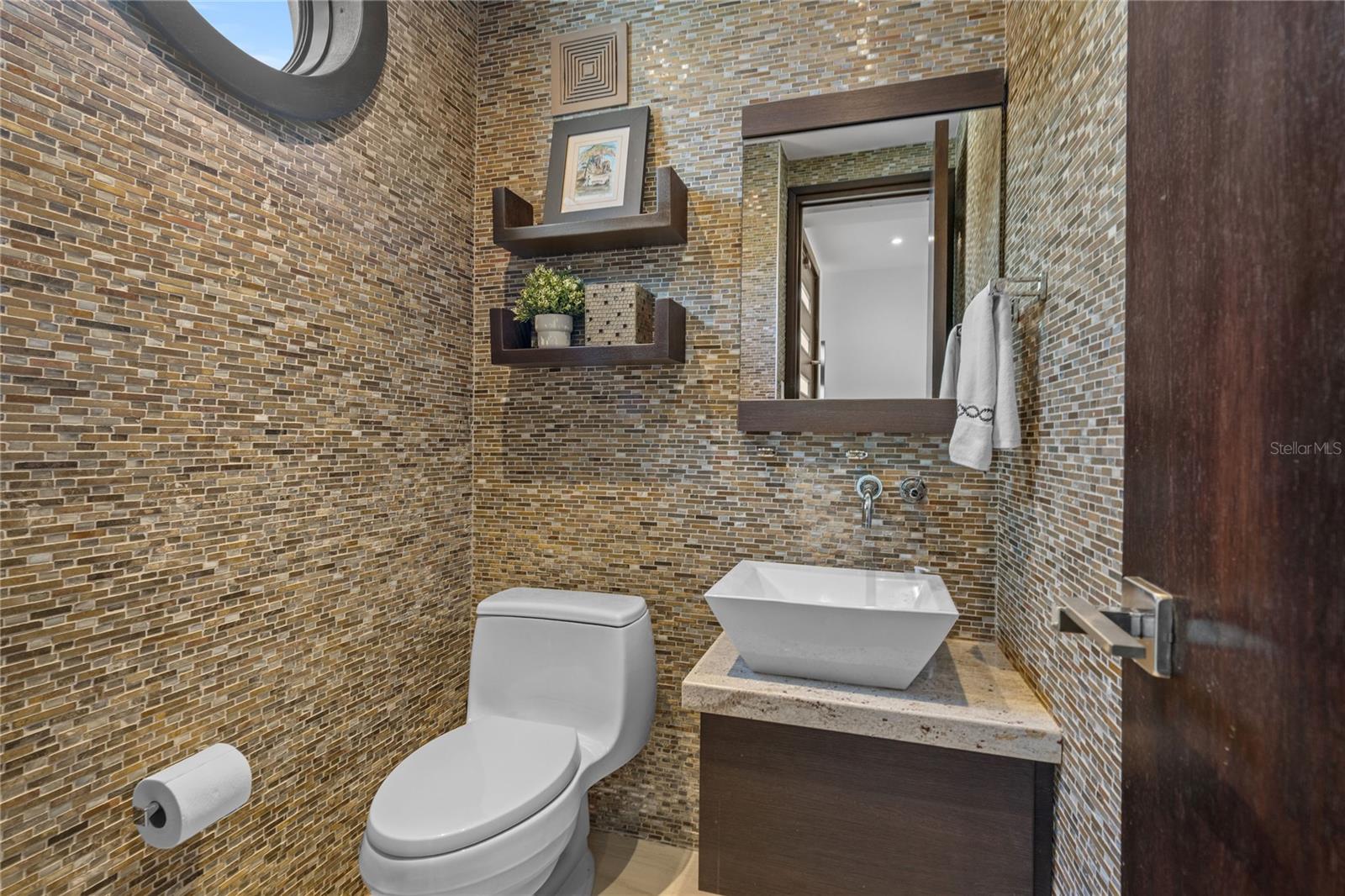 PR9117794 Property Photo