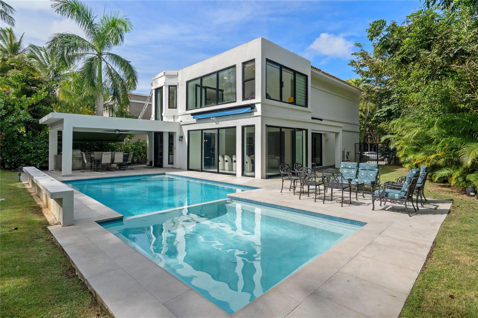 PR9117794 Property Photo