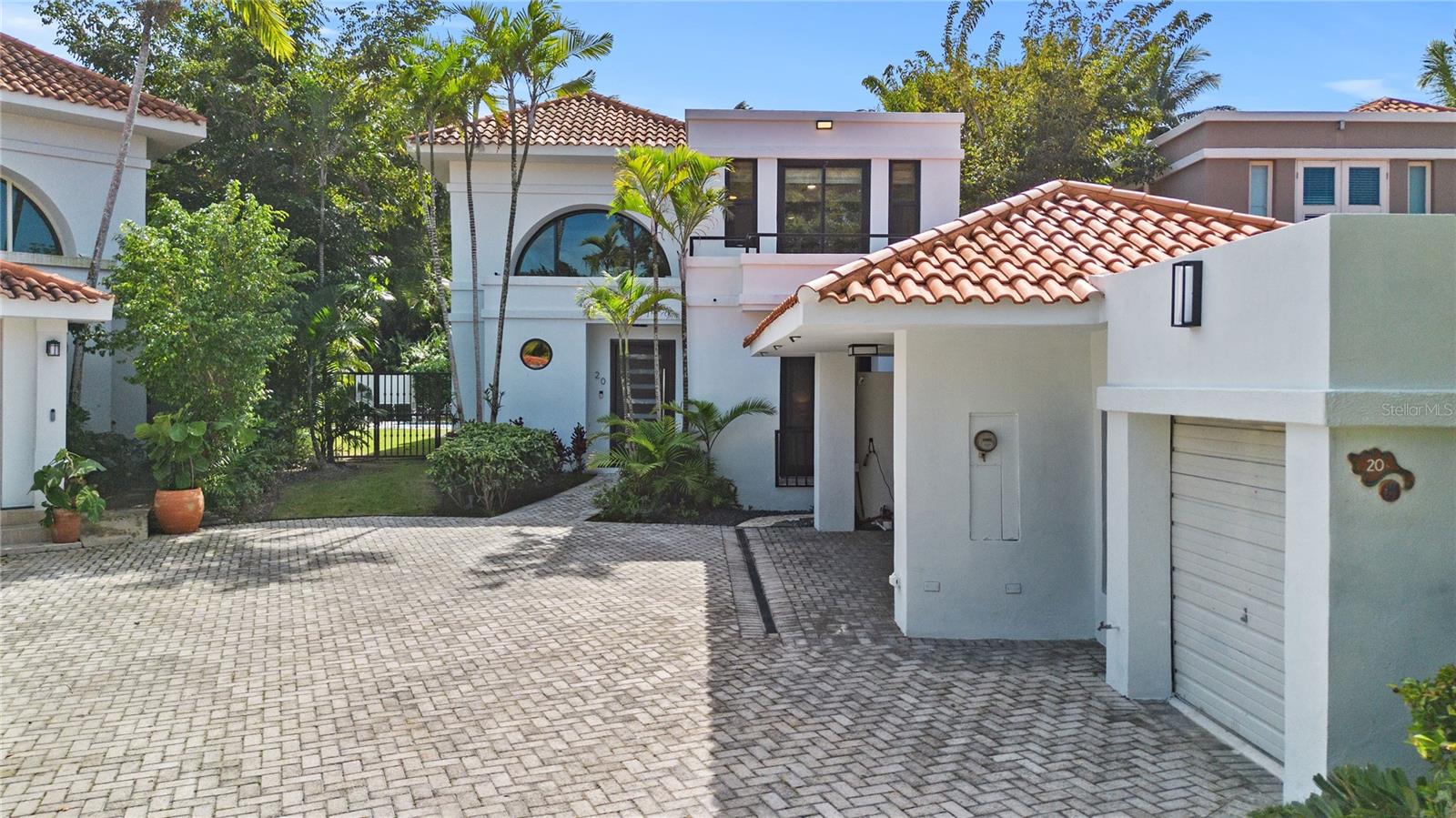 PR9117794 Property Photo