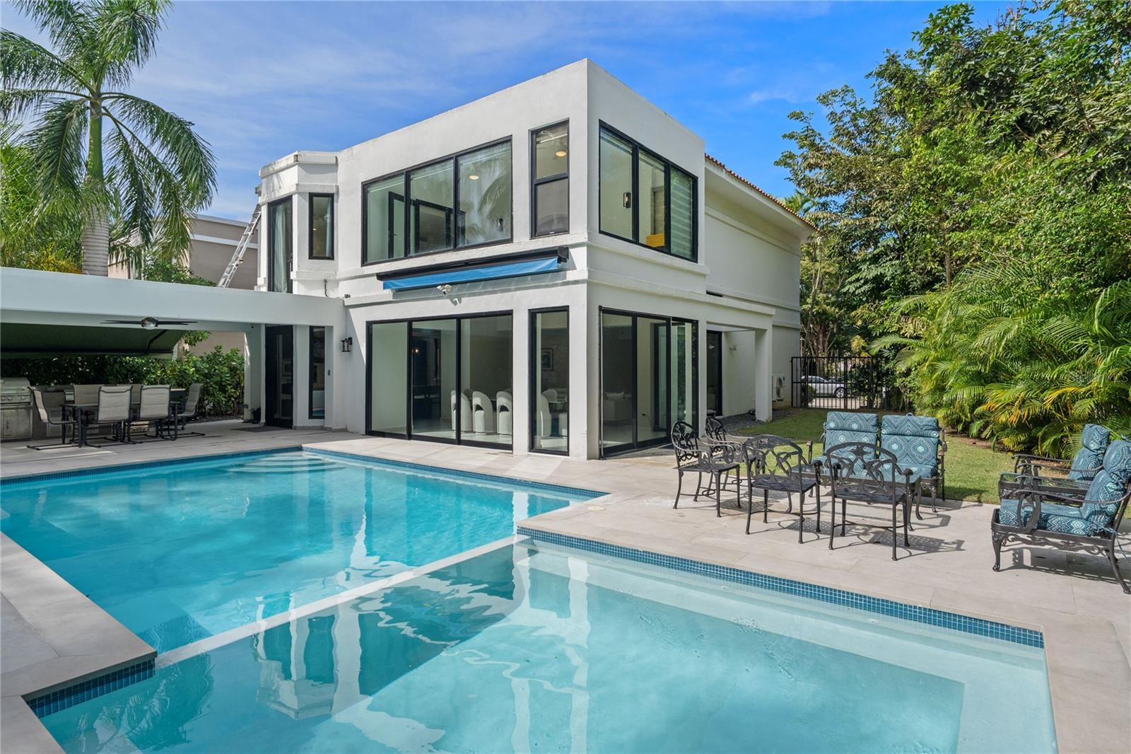 PR9117794 Property Photo