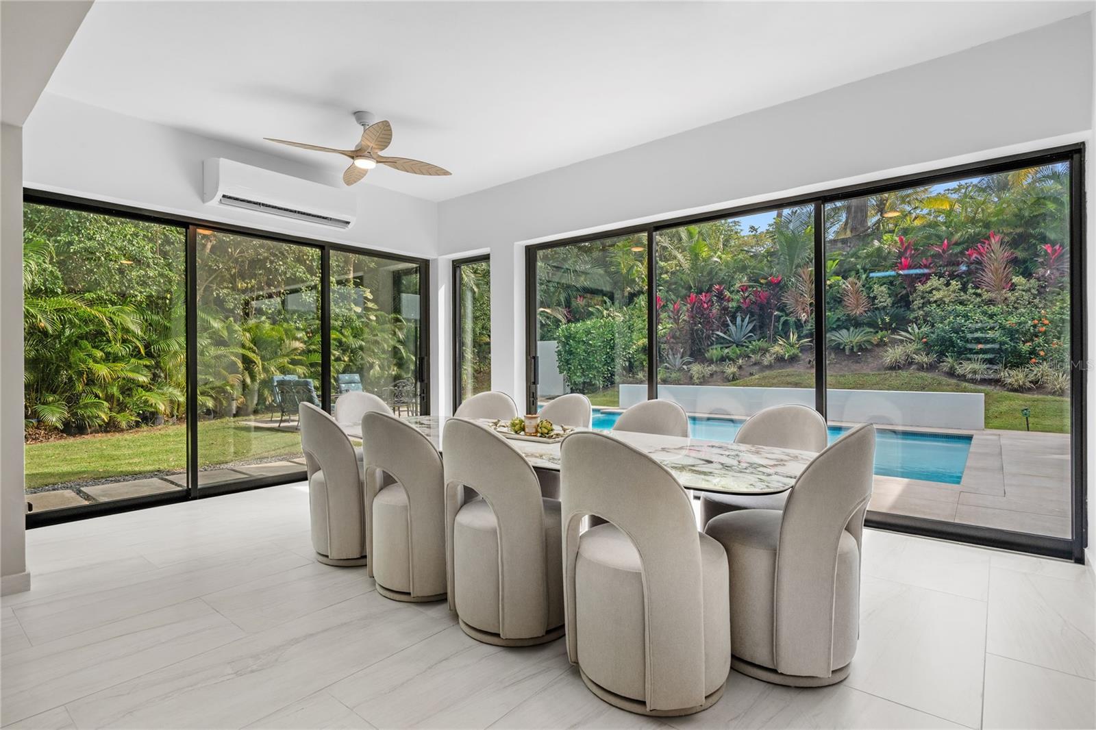 PR9117794 Property Photo