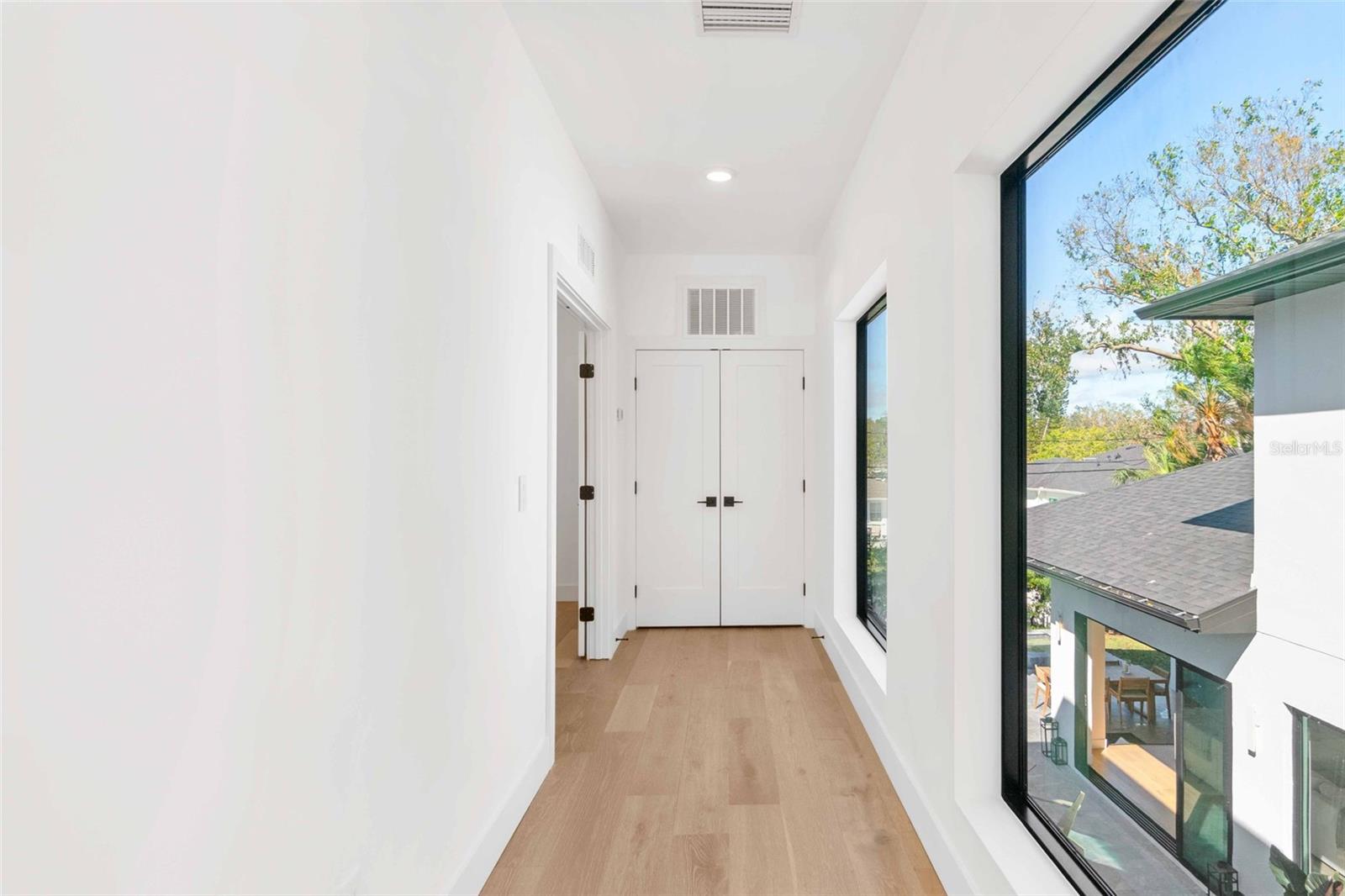 A4674289 Property Photo