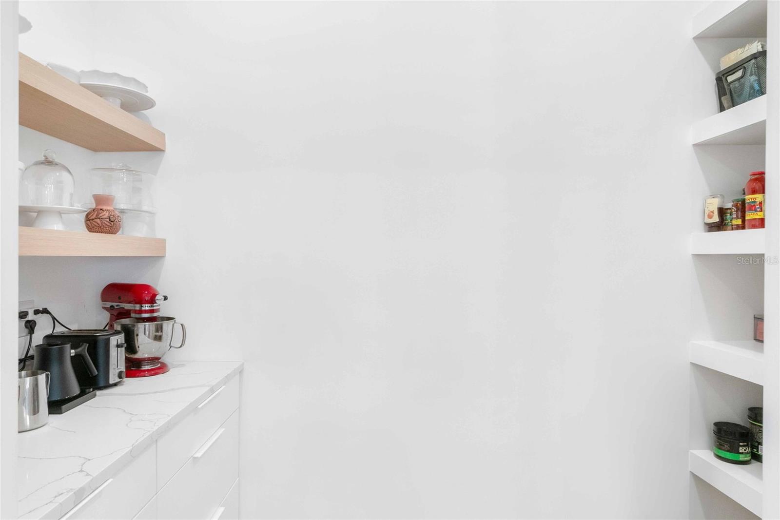 A4674289 Property Photo