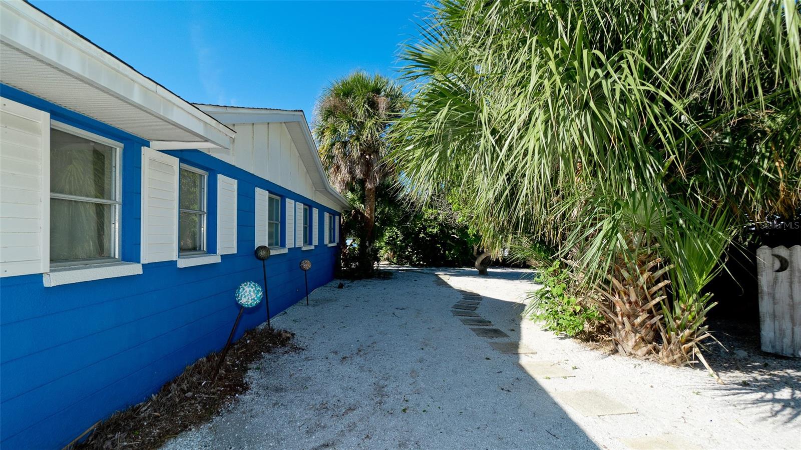 A4674316 Property Photo