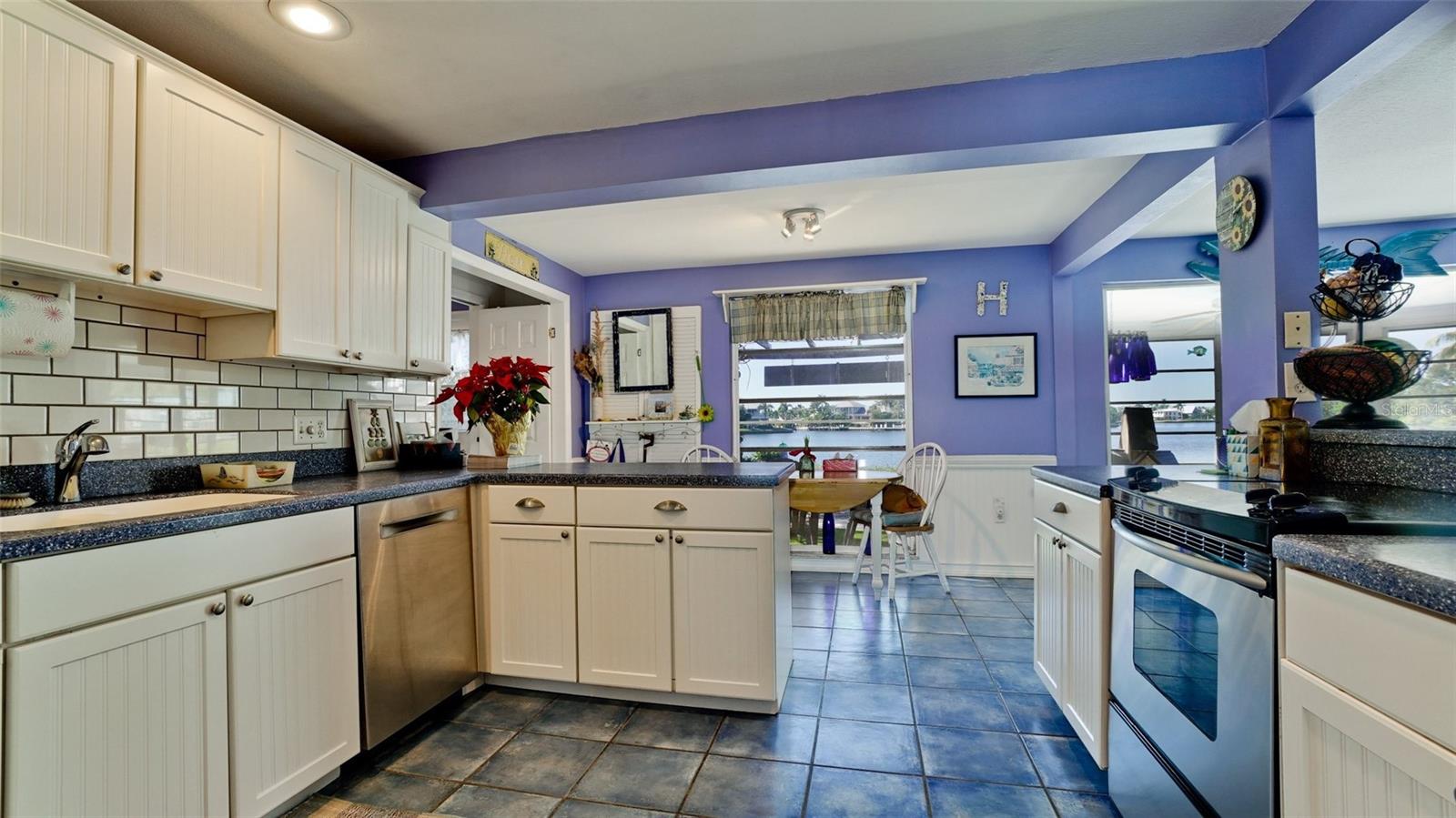 A4674316 Property Photo