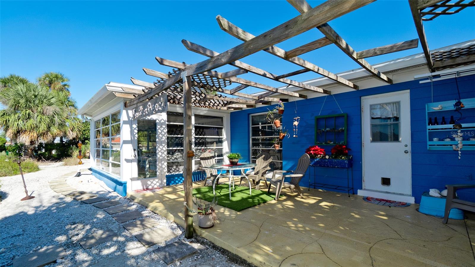 A4674316 Property Photo