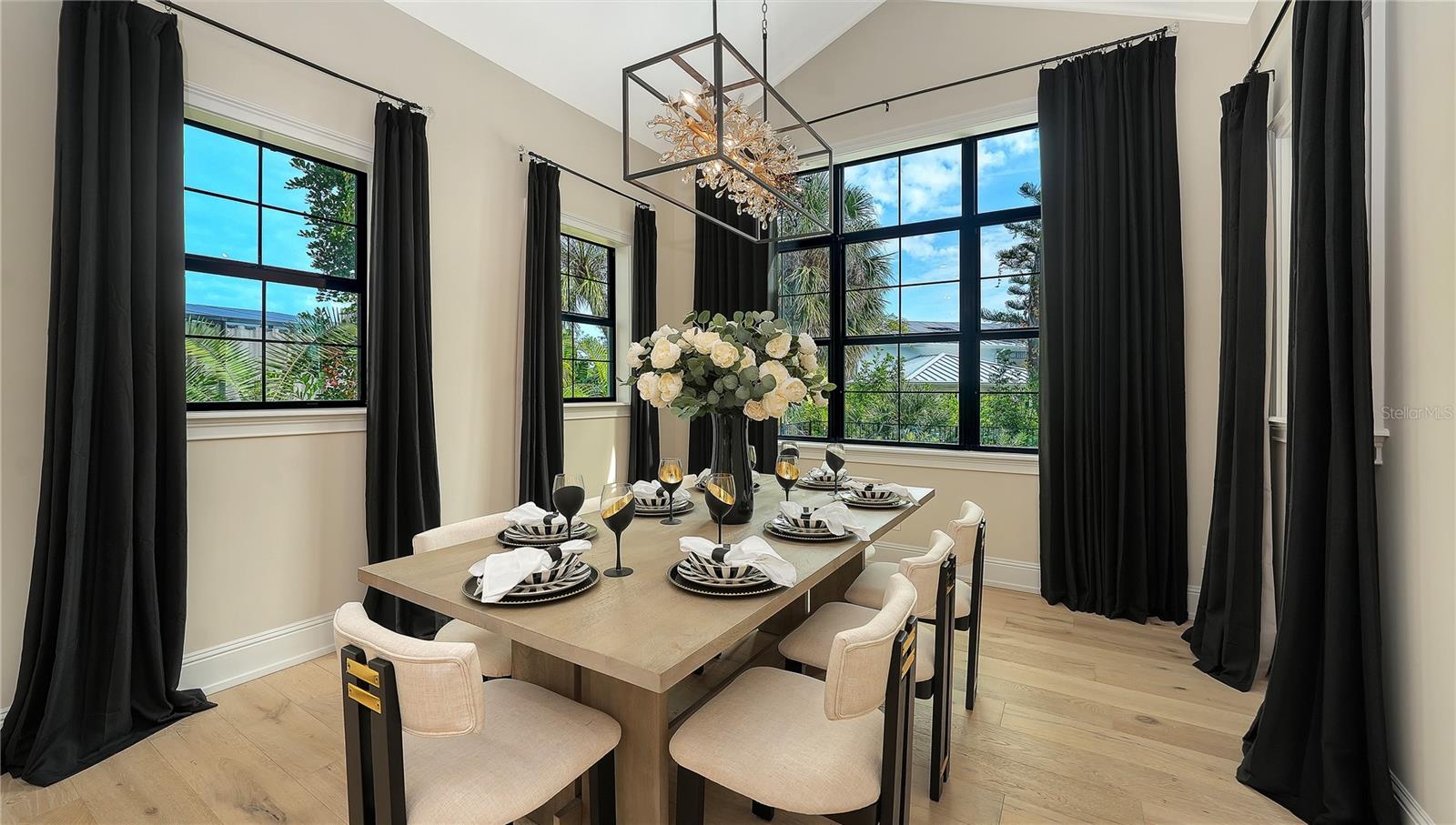 A4674326 Property Photo