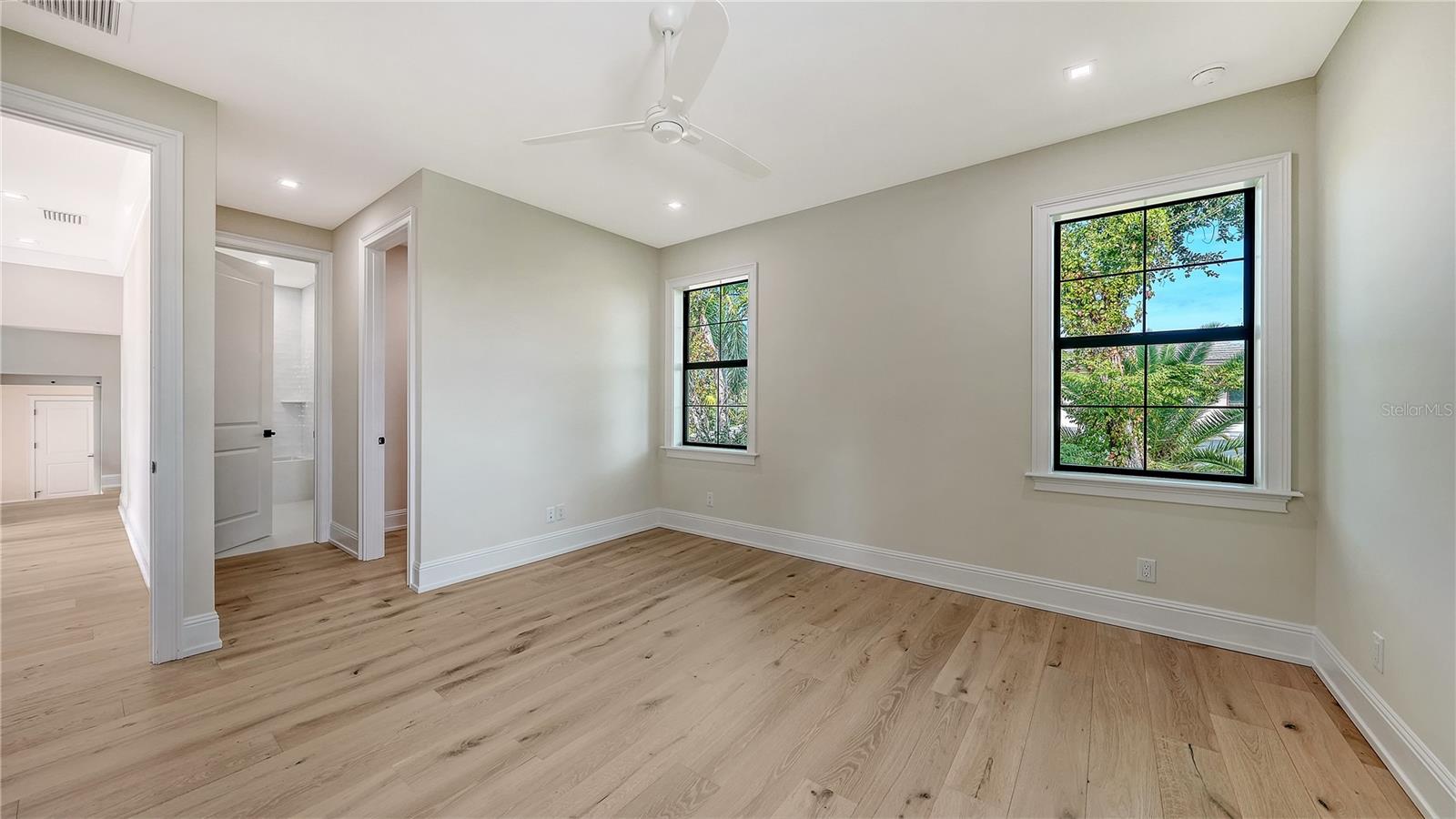 A4674326 Property Photo