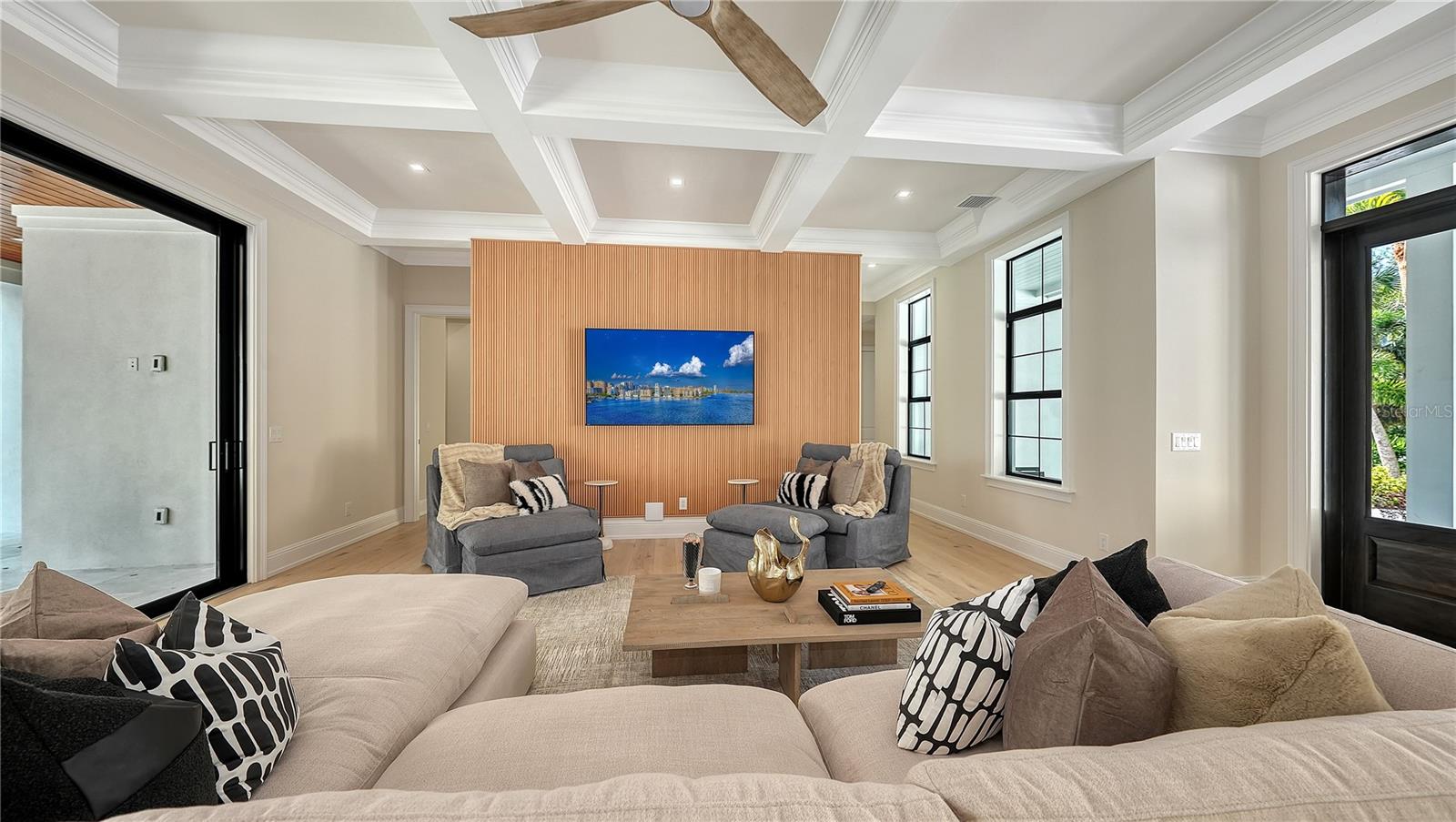 A4674326 Property Photo