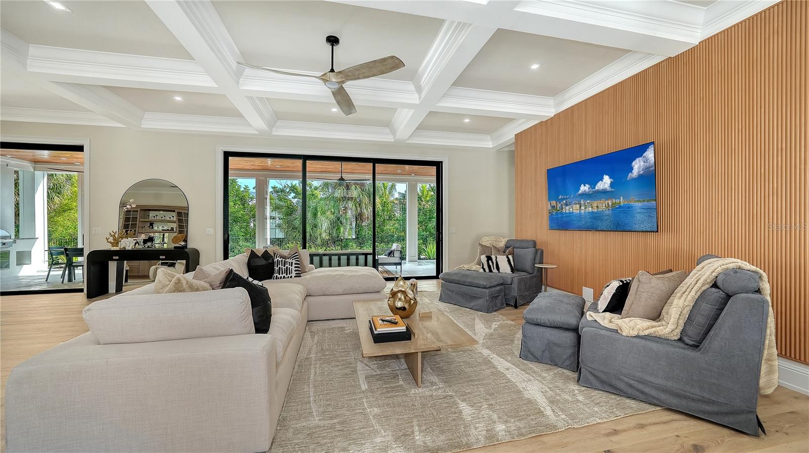 A4674326 Property Photo