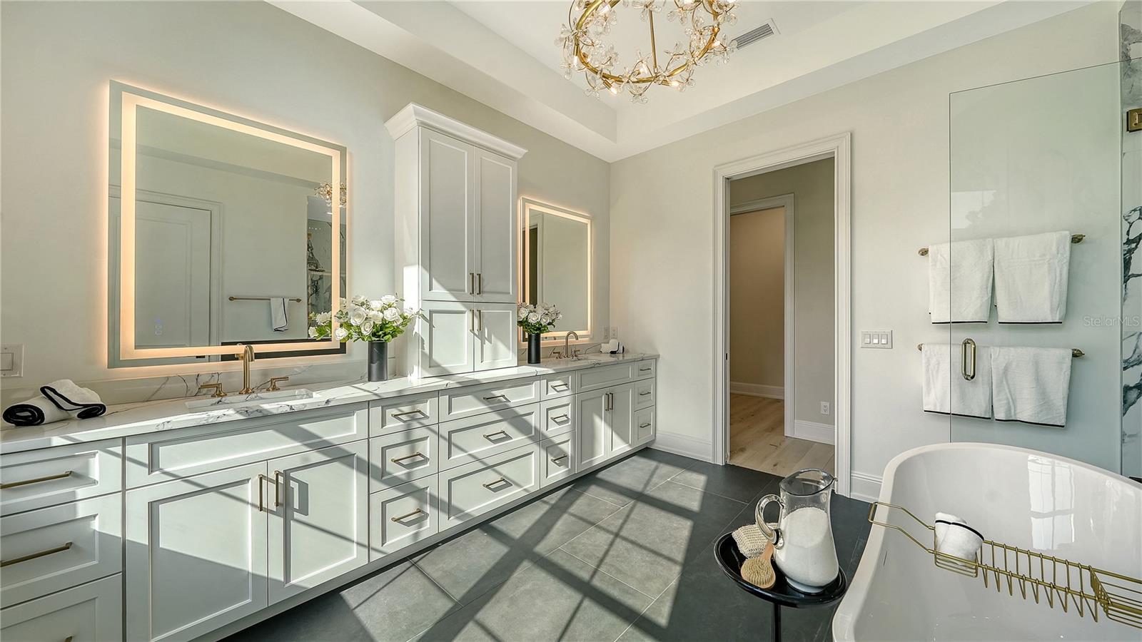 A4674326 Property Photo