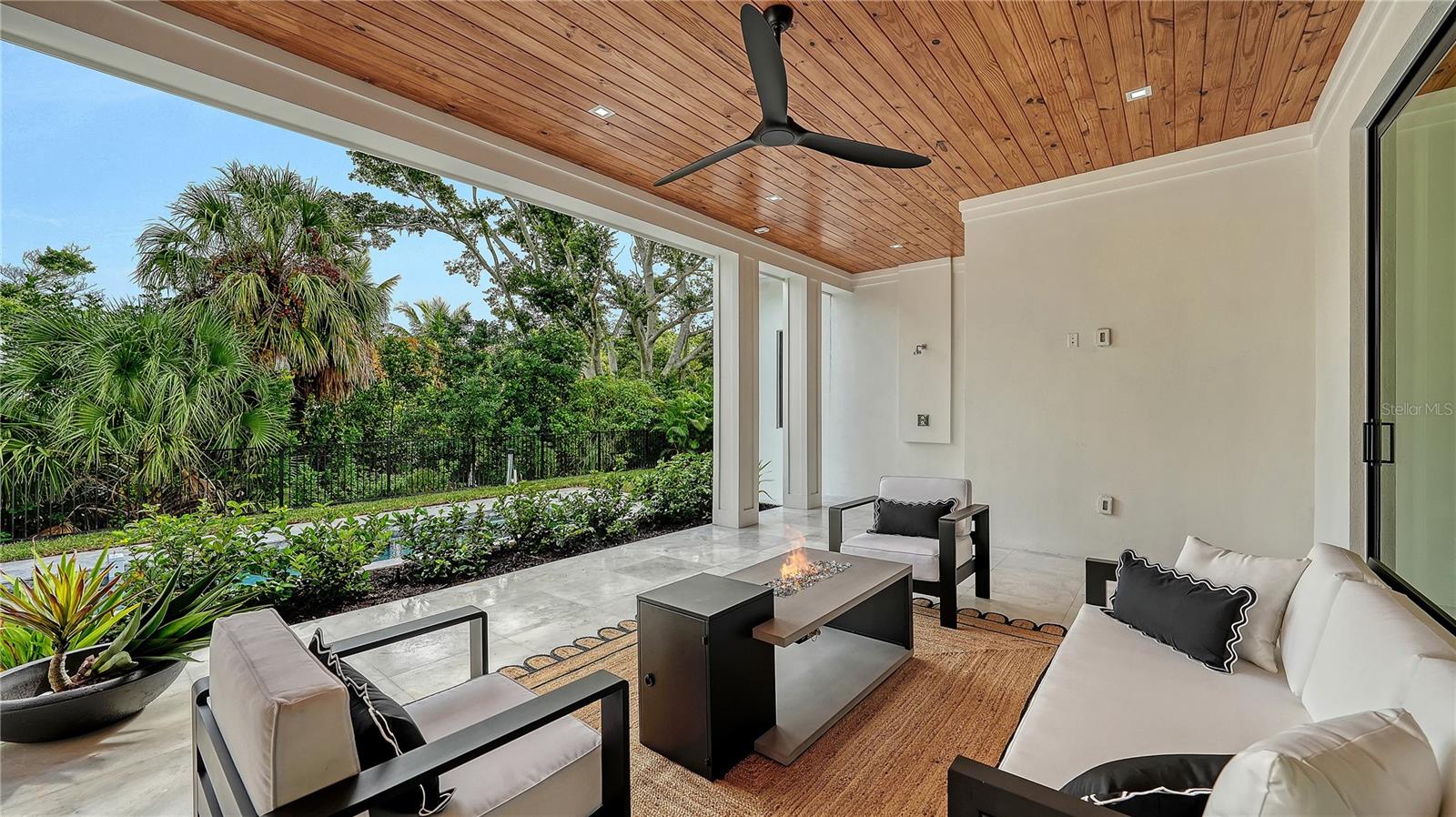 A4674326 Property Photo