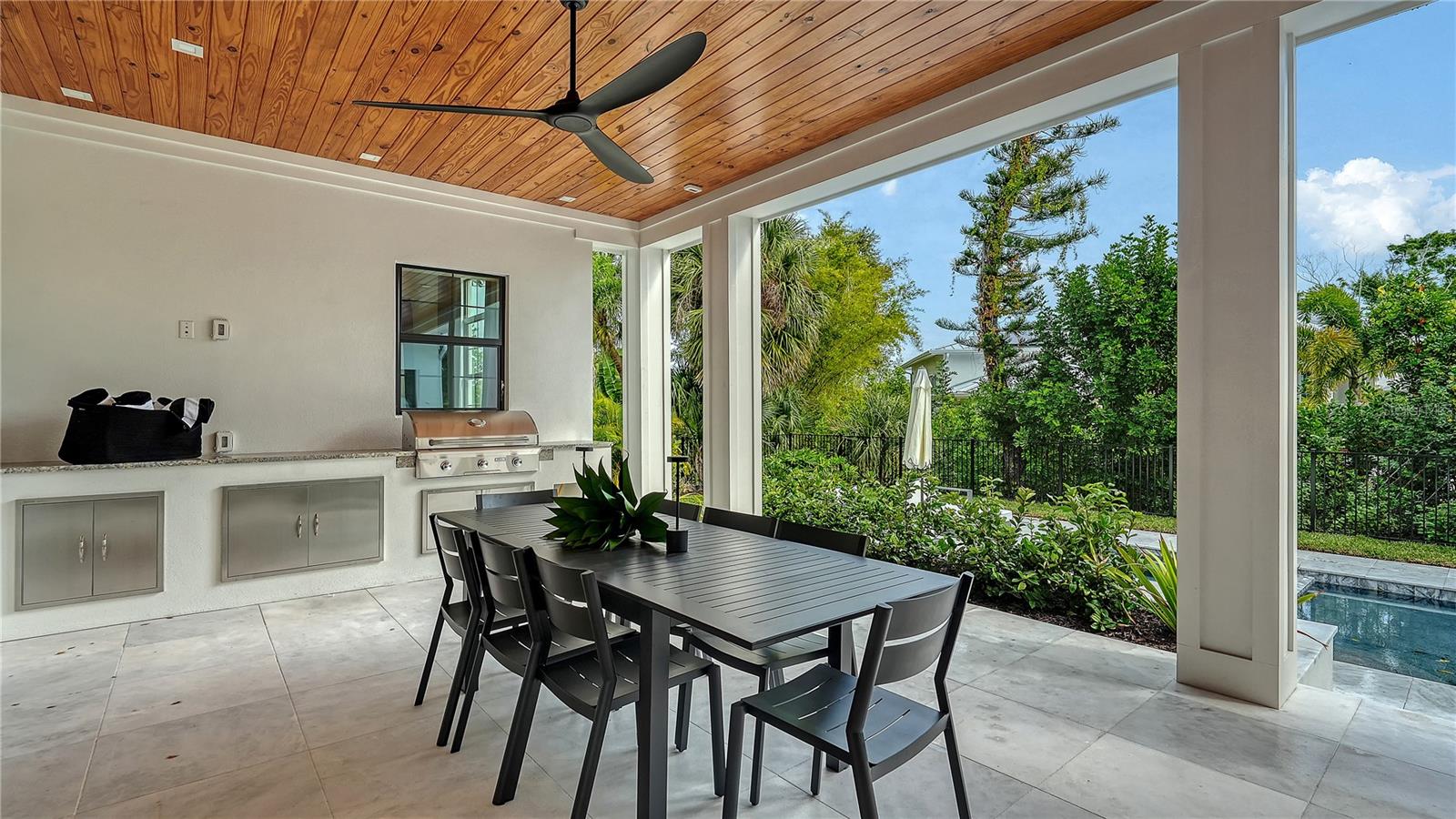 A4674326 Property Photo