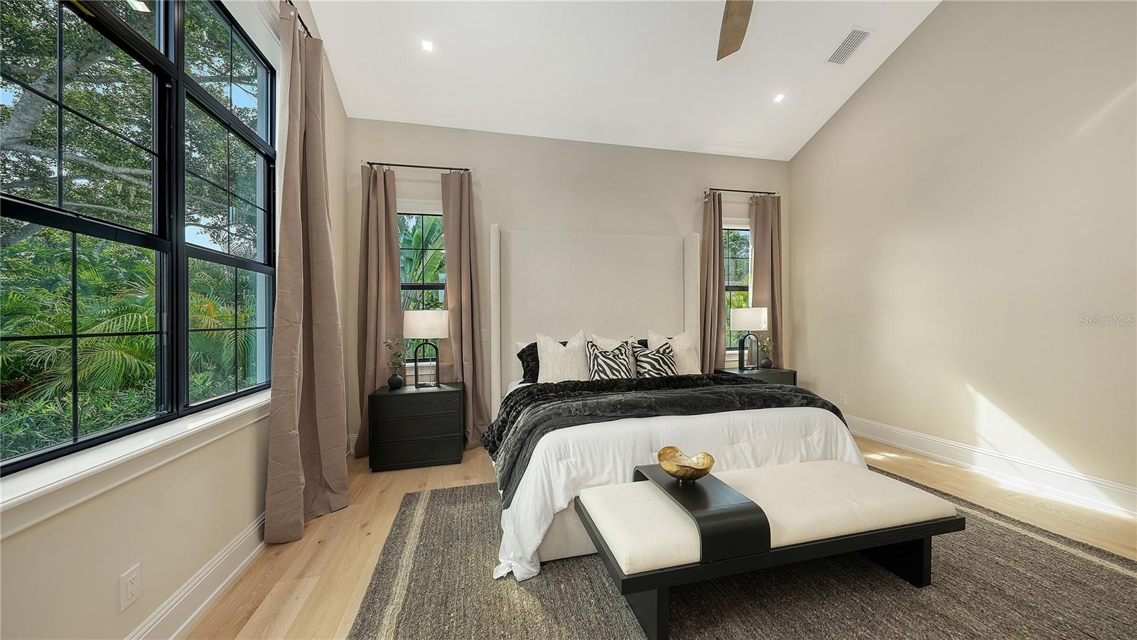 A4674326 Property Photo