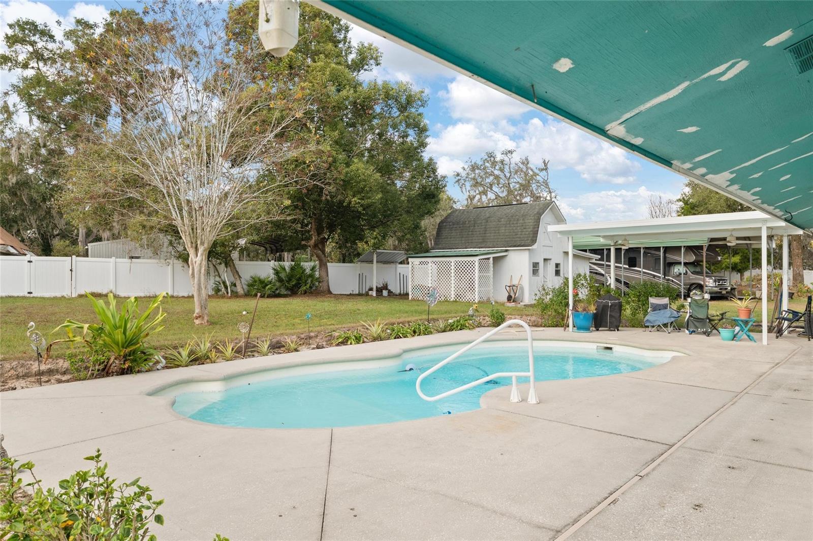 TB8454154 Property Photo