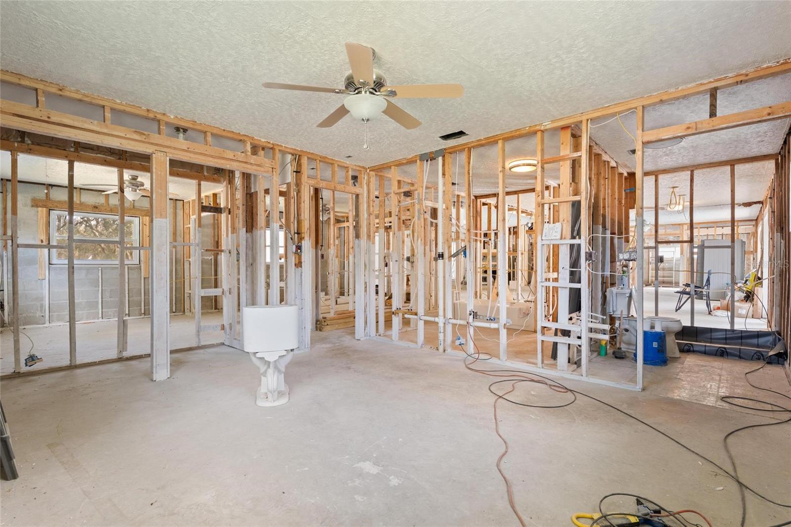 TB8454154 Property Photo