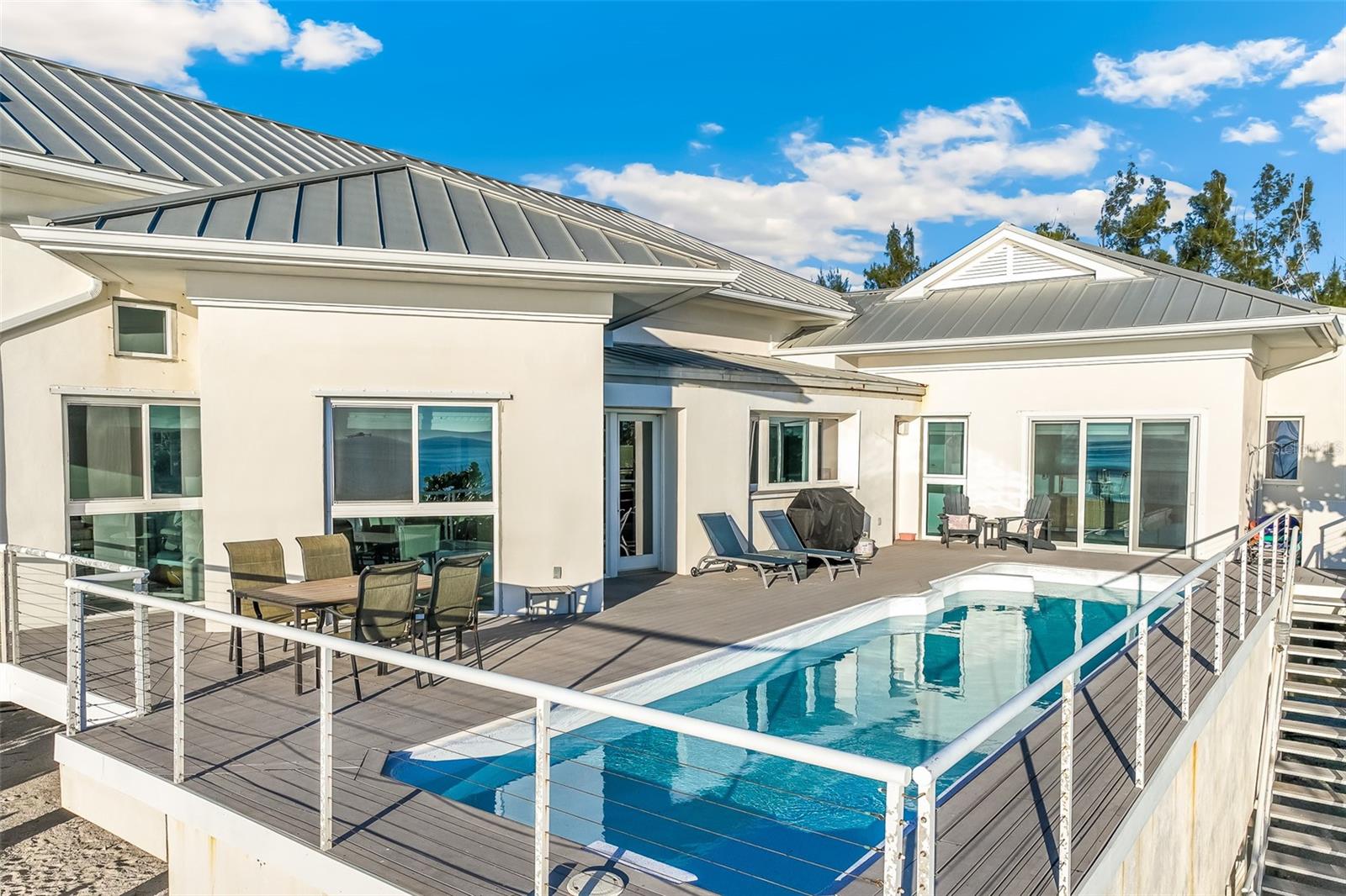 D6145087 Property Photo