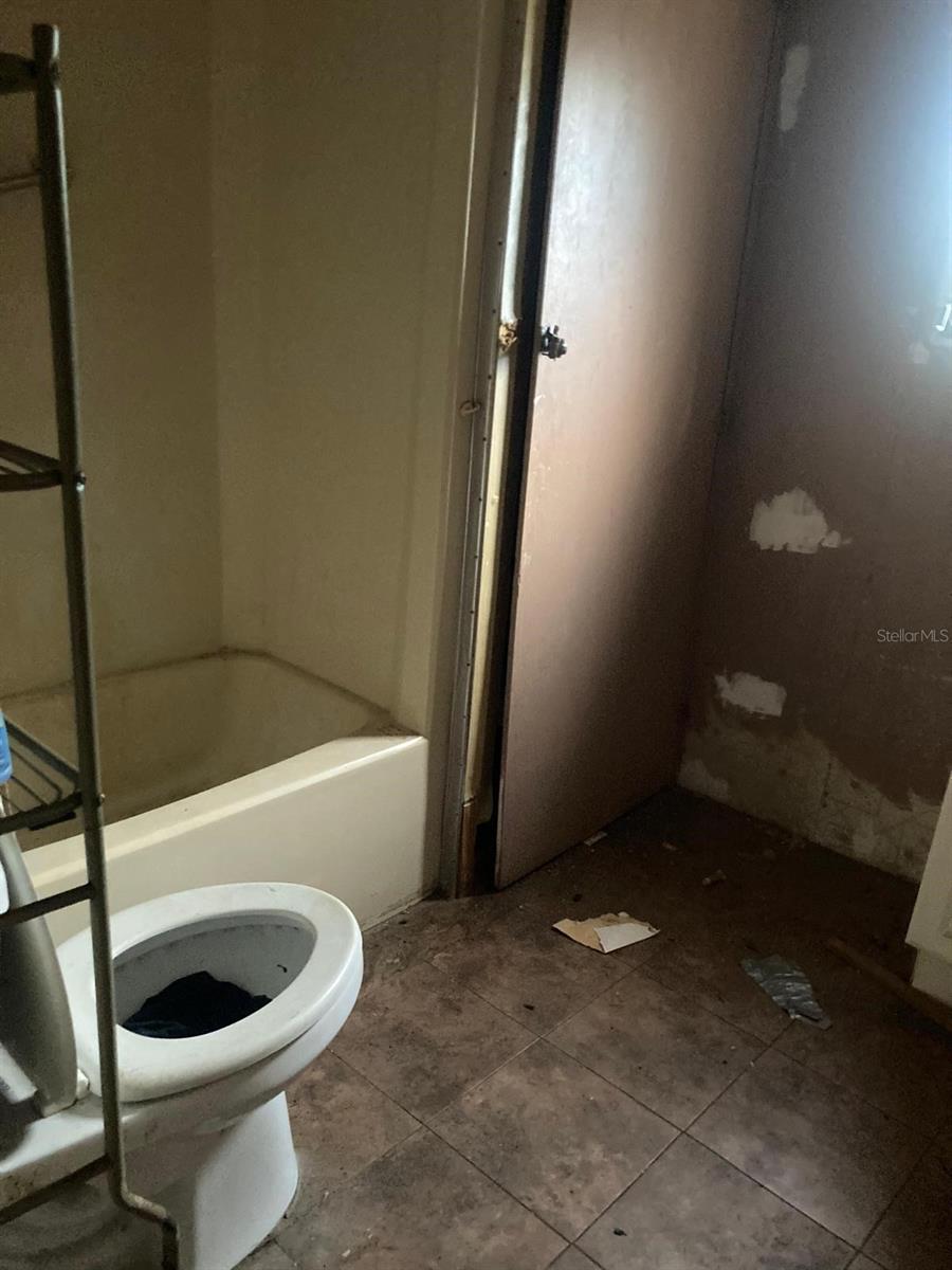 O6365497 Property Photo