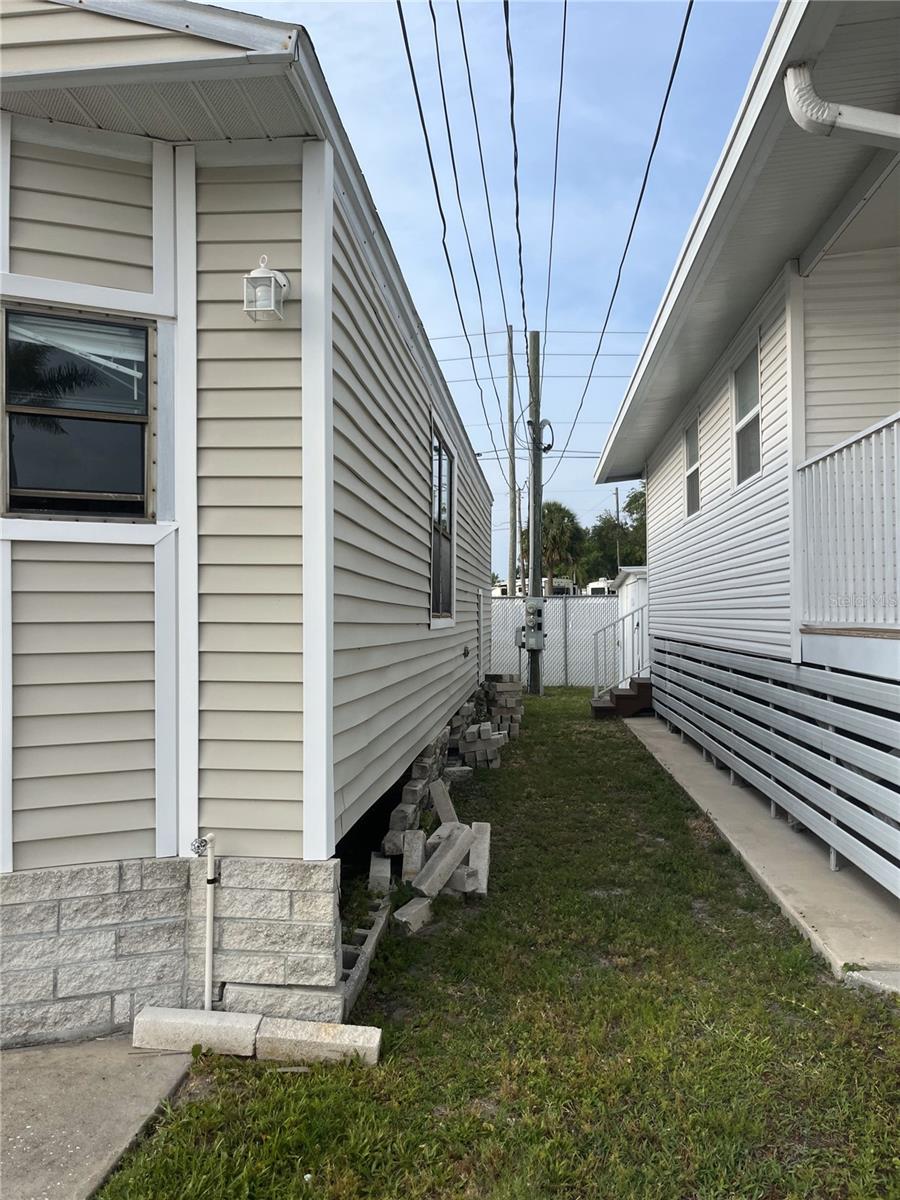 TB8454258 Property Photo