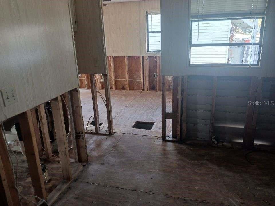 TB8454258 Property Photo