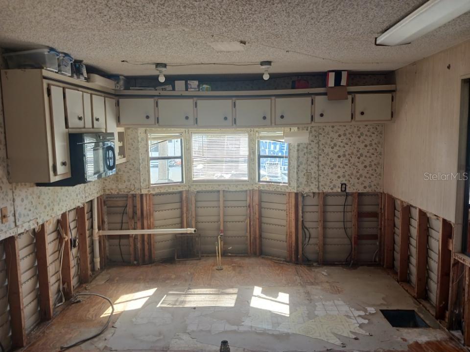 TB8454258 Property Photo