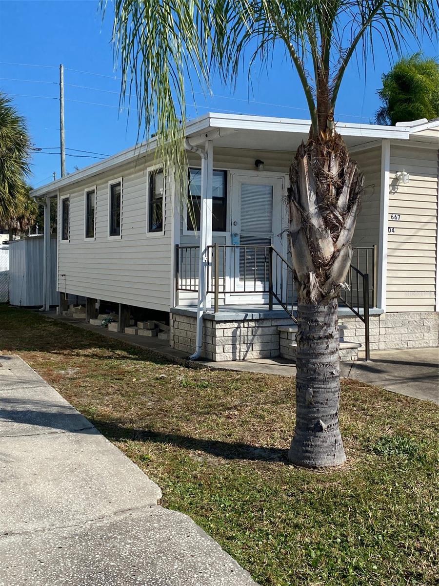 TB8454258 Property Photo