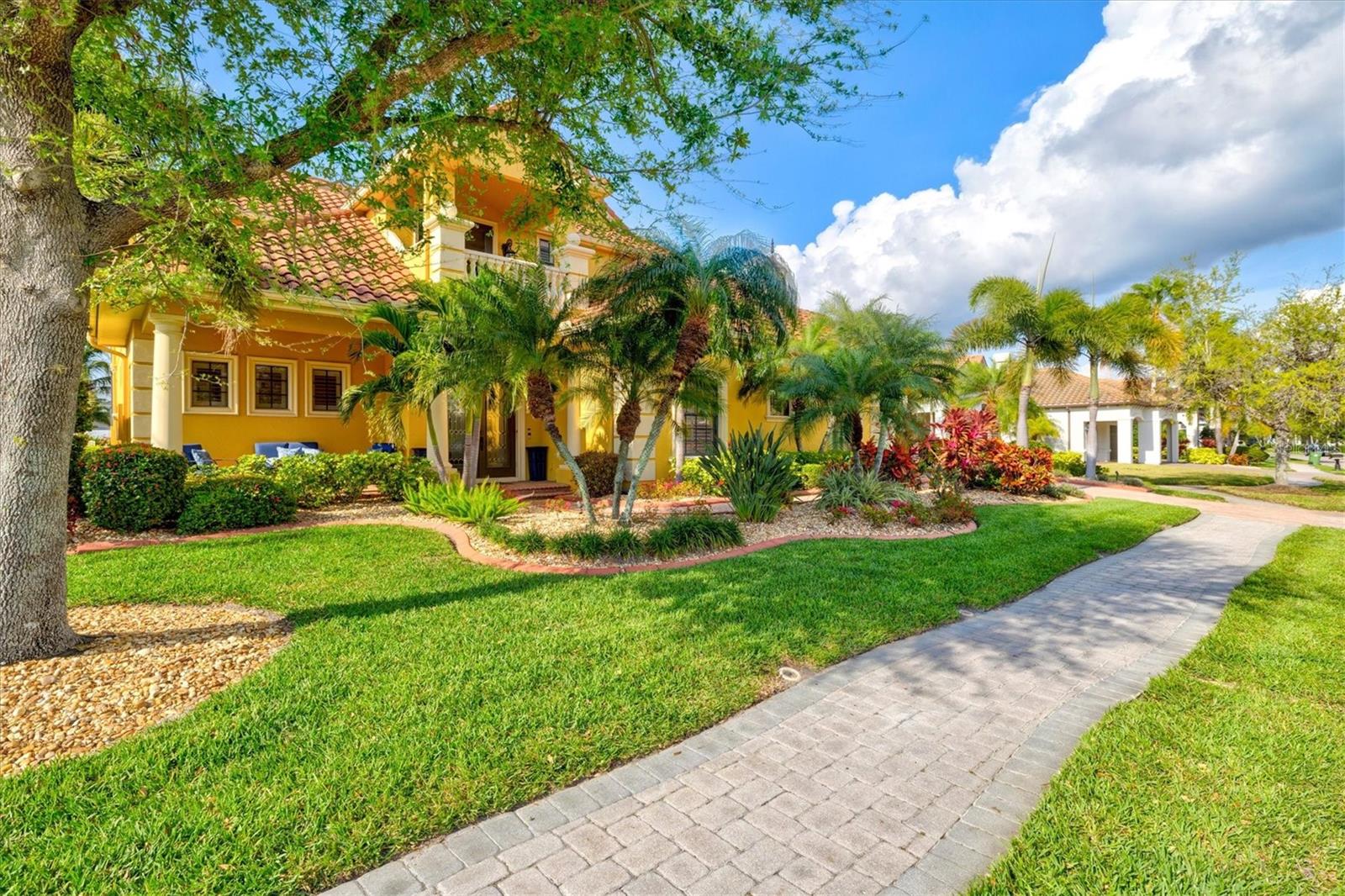 A4674410 Property Photo