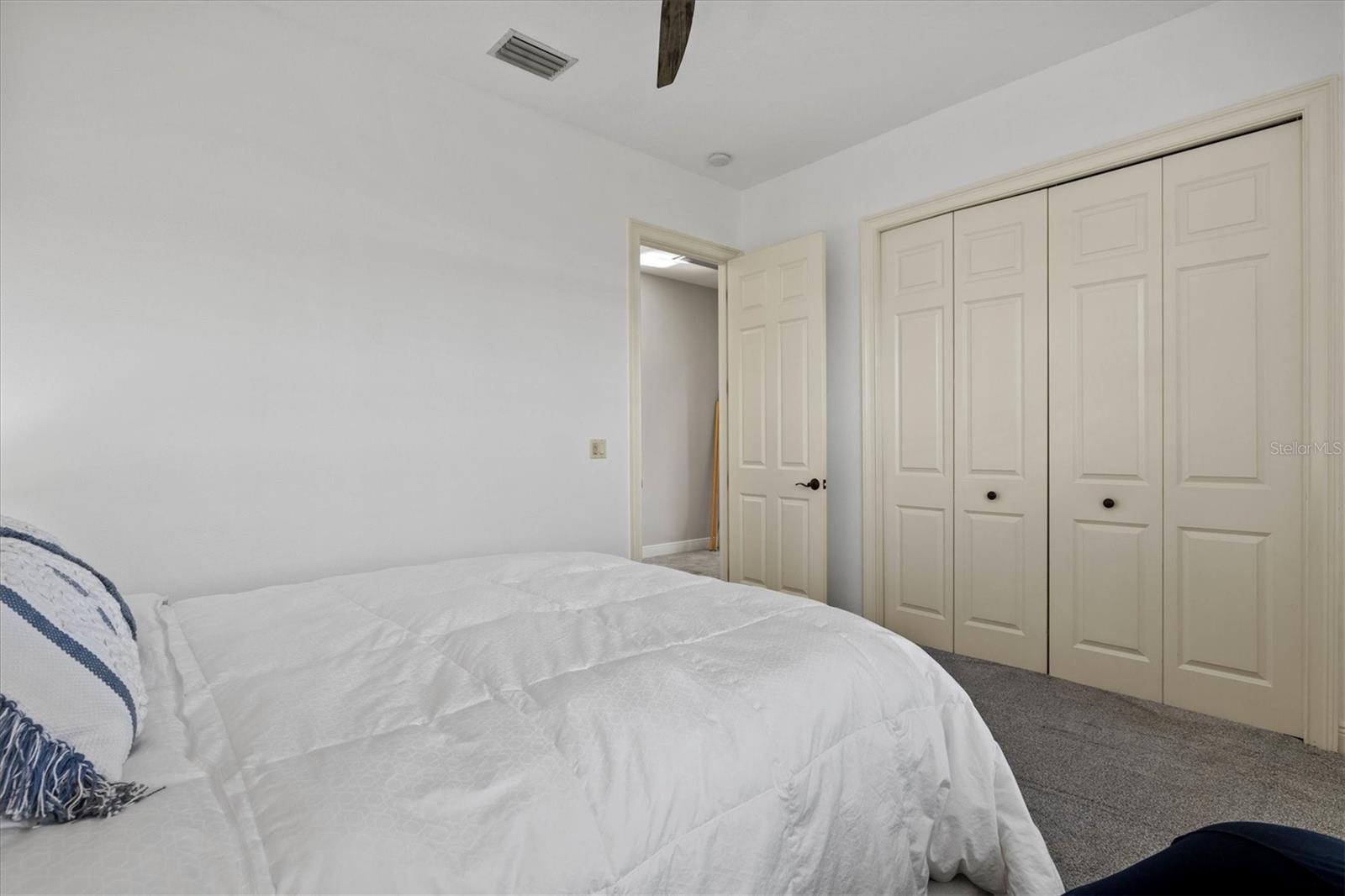 A4674410 Property Photo