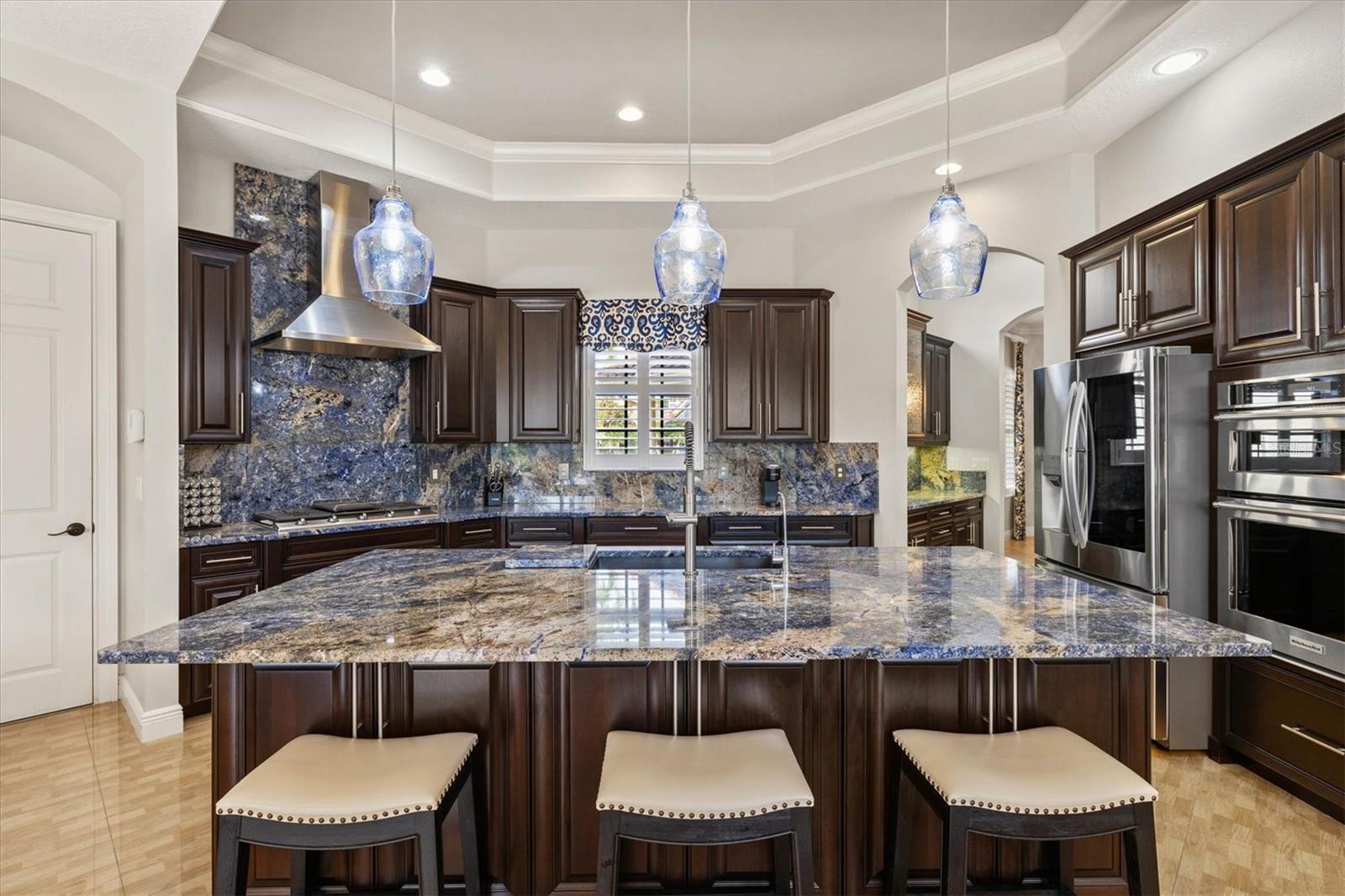 A4674410 Property Photo