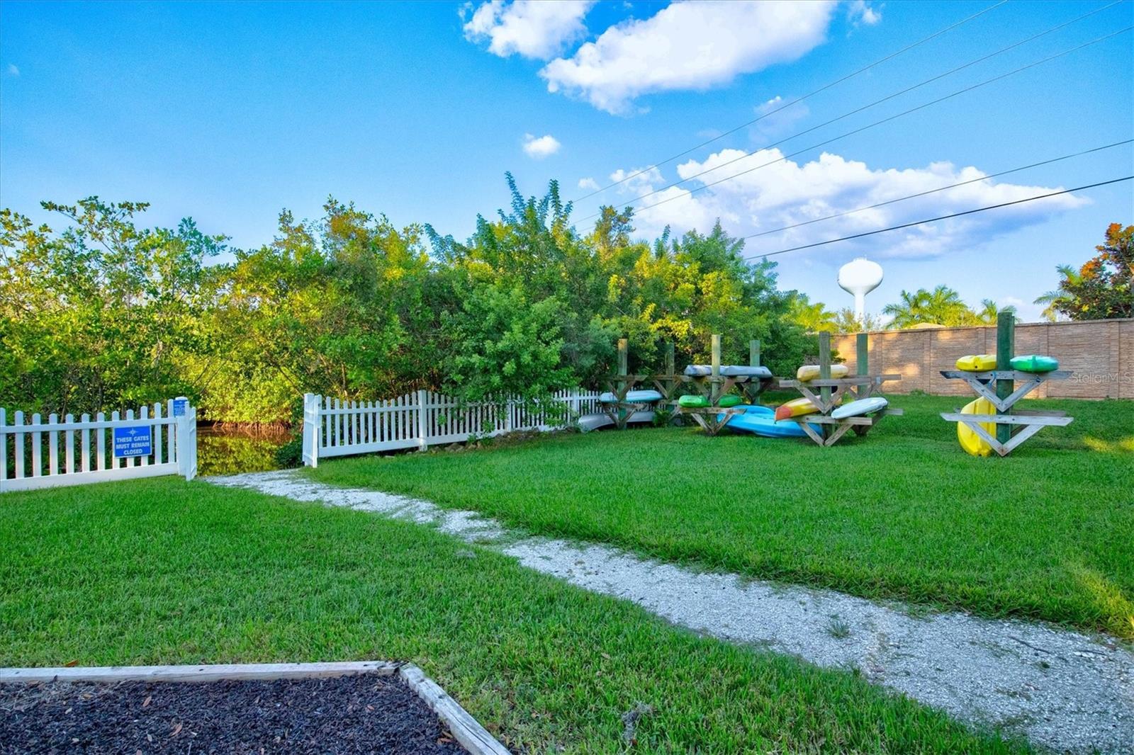 A4674410 Property Photo