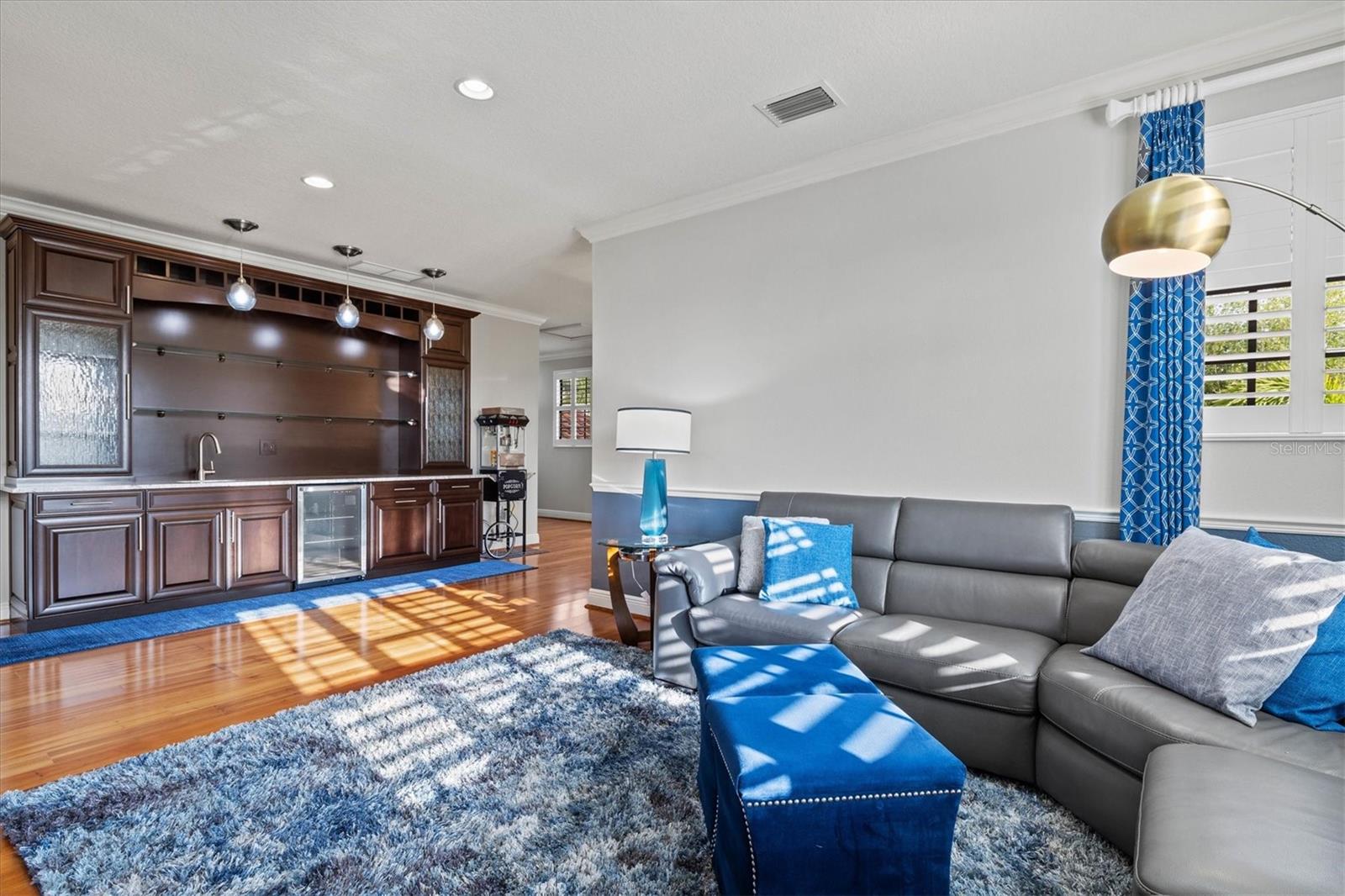 A4674410 Property Photo