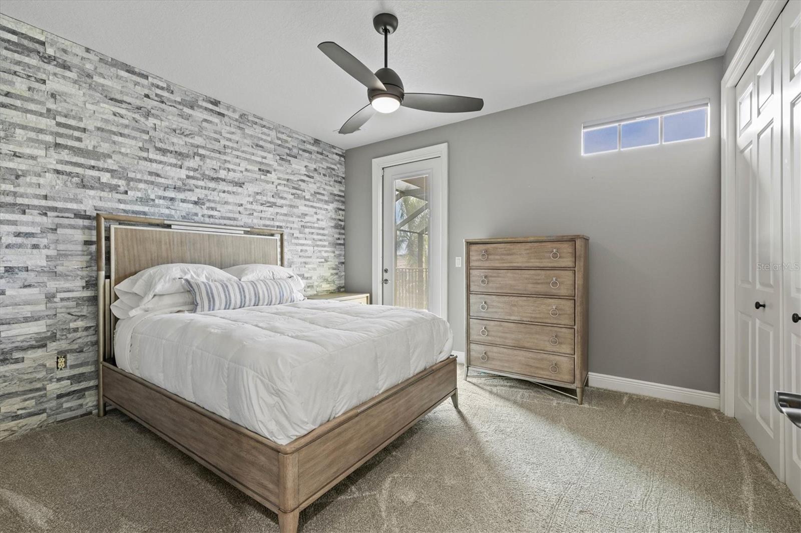 A4674410 Property Photo