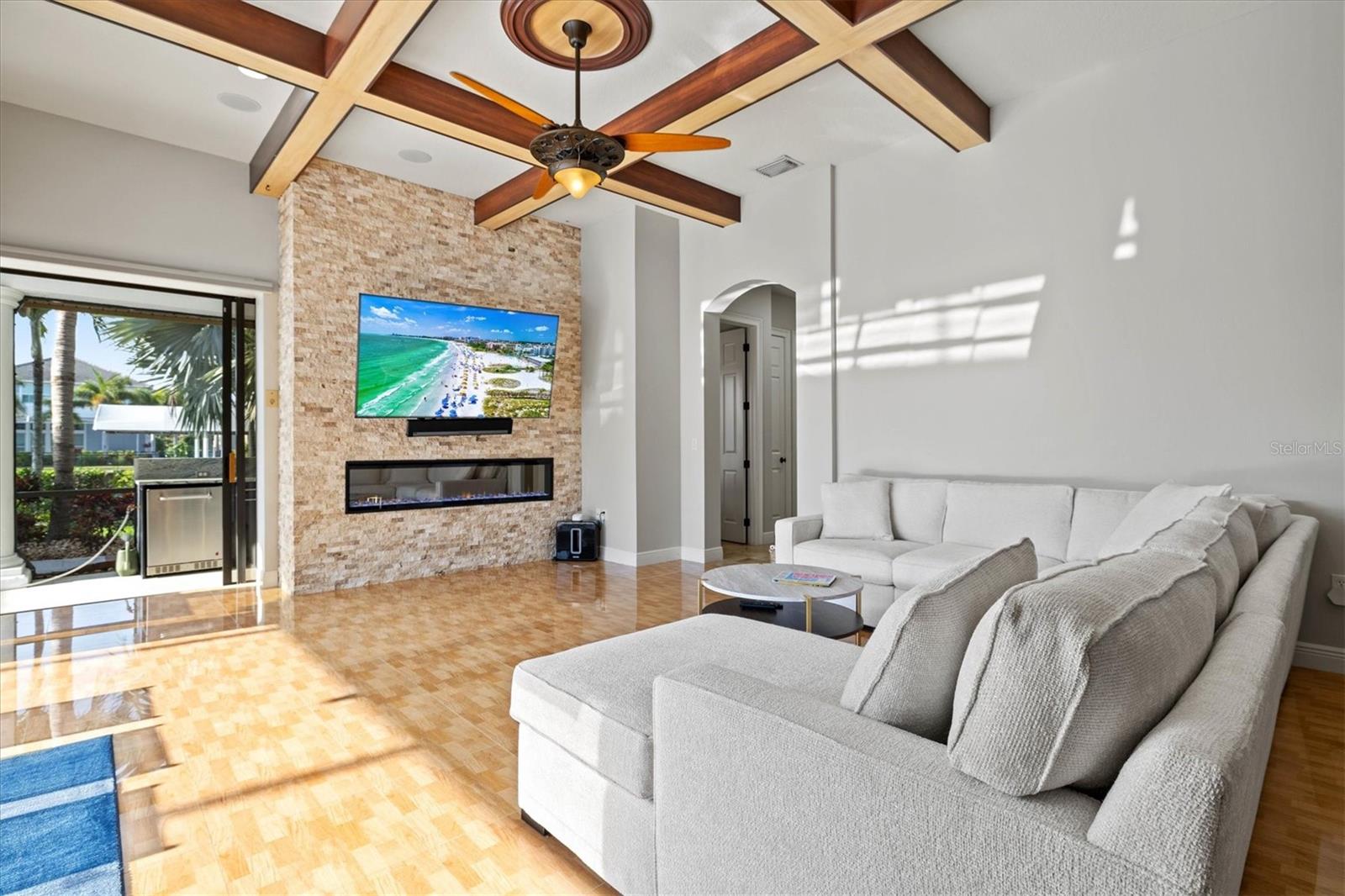 A4674410 Property Photo