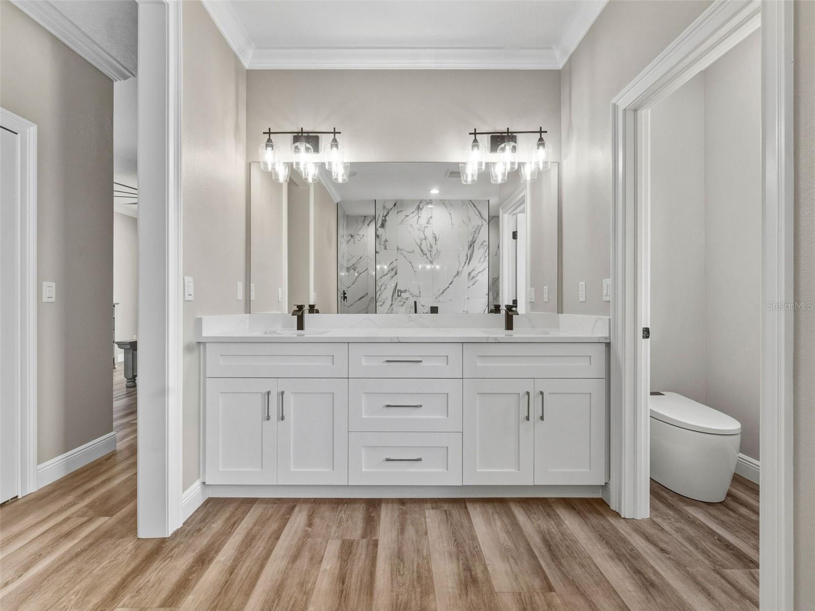 TB8454384 Property Photo