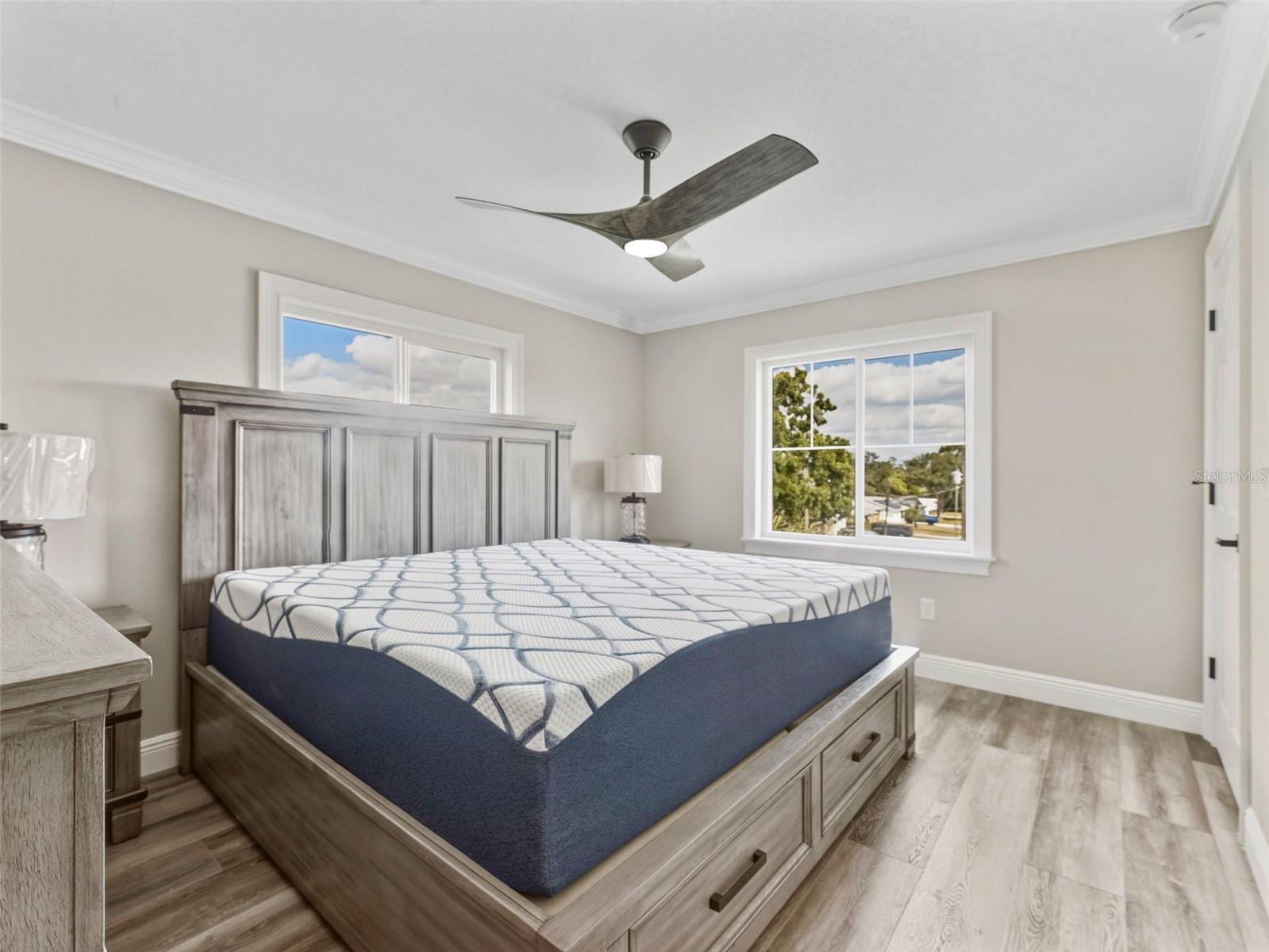 TB8454384 Property Photo