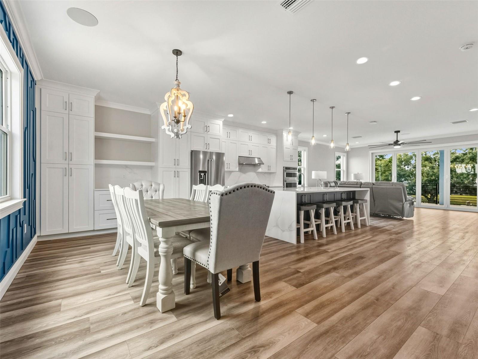 TB8454384 Property Photo