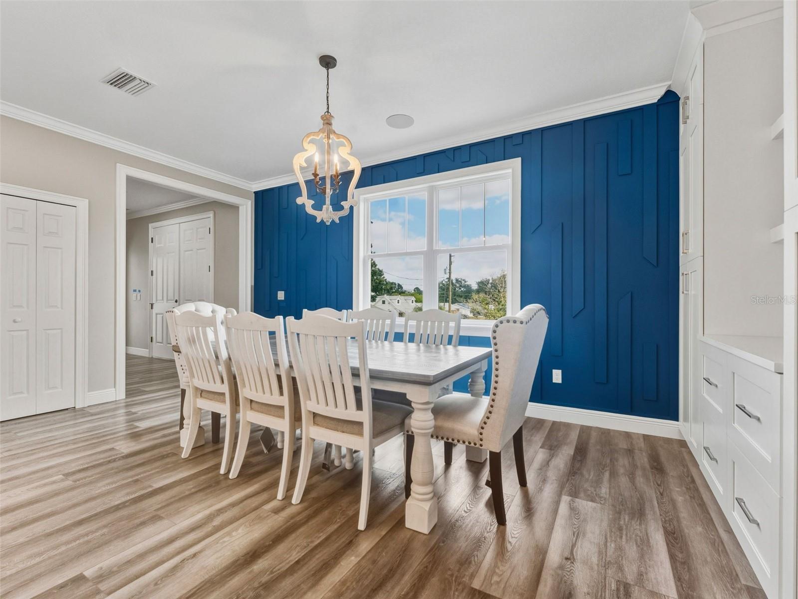 TB8454384 Property Photo