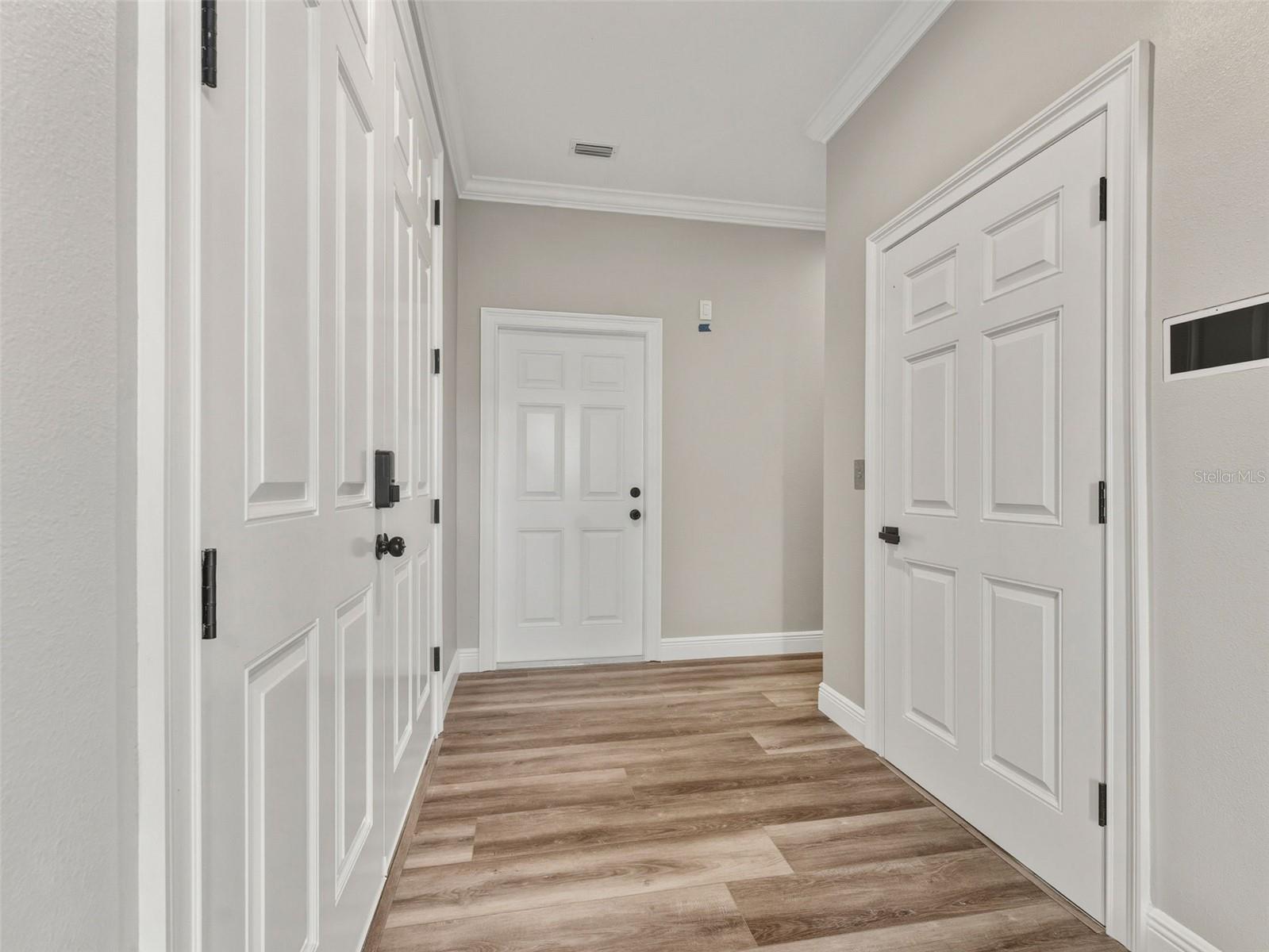 TB8454384 Property Photo