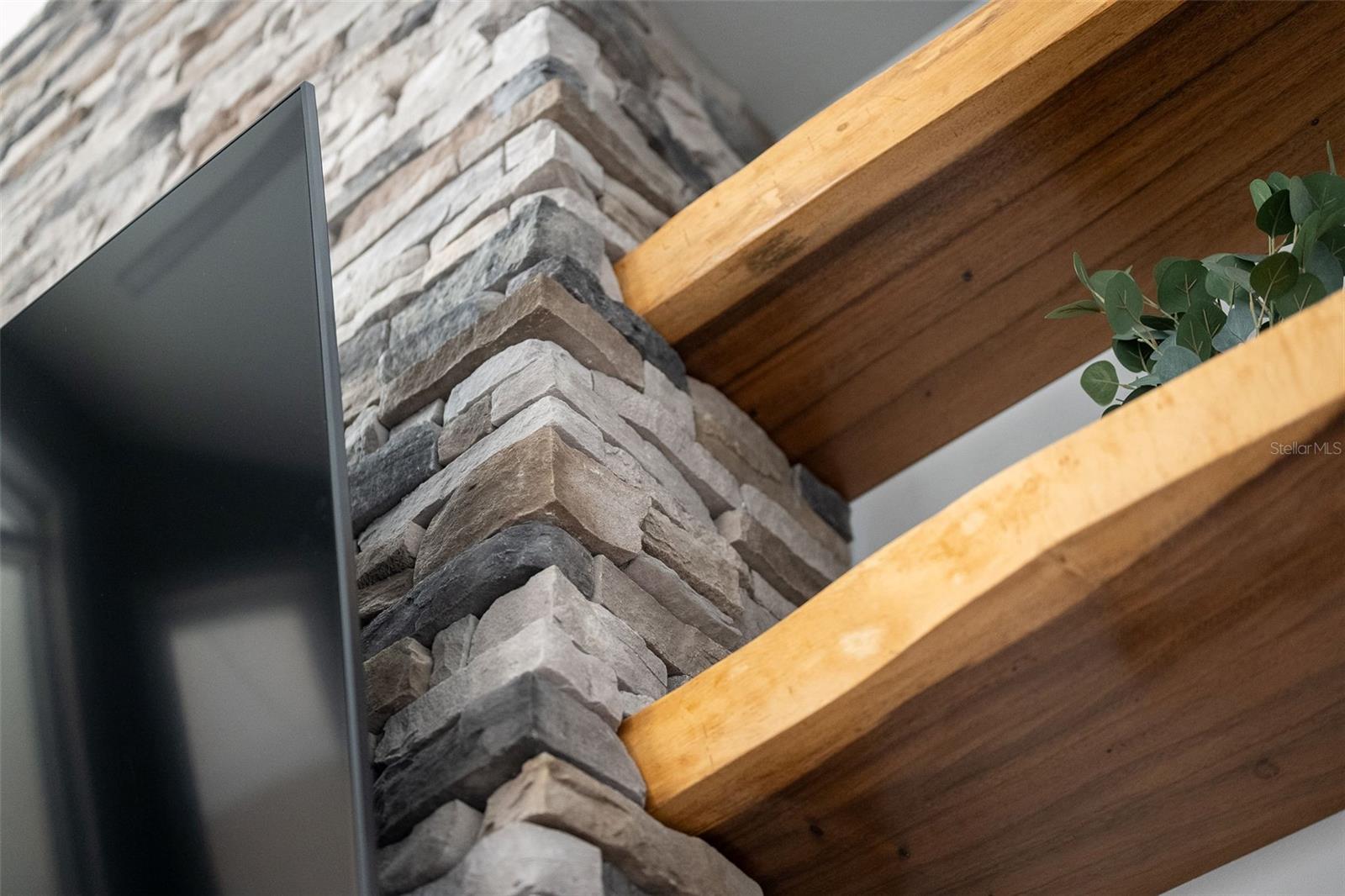 O6365662 Property Photo