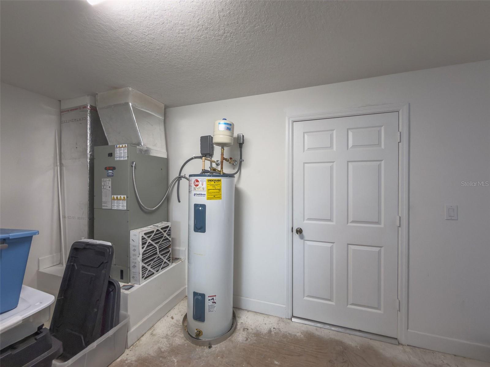 O6365662 Property Photo