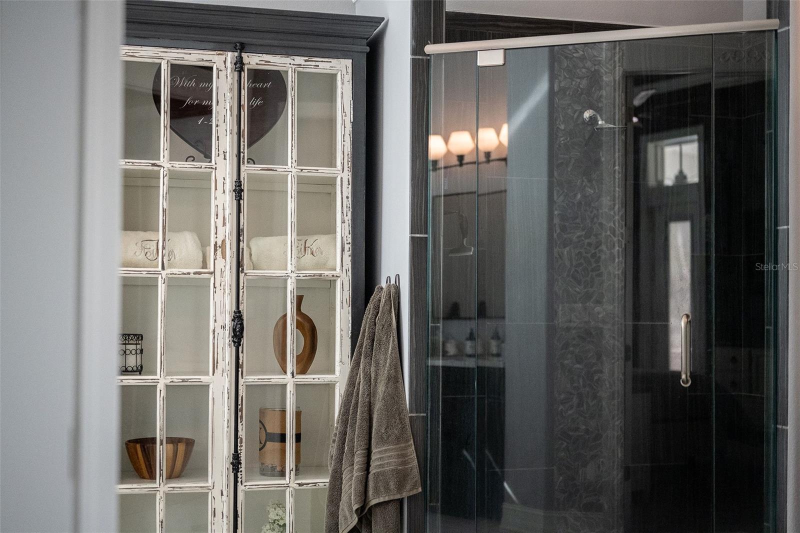 O6365662 Property Photo